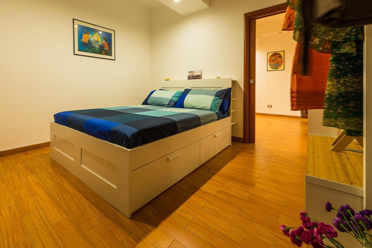 Two Double Rooms with Private Bathroom - Photo 7