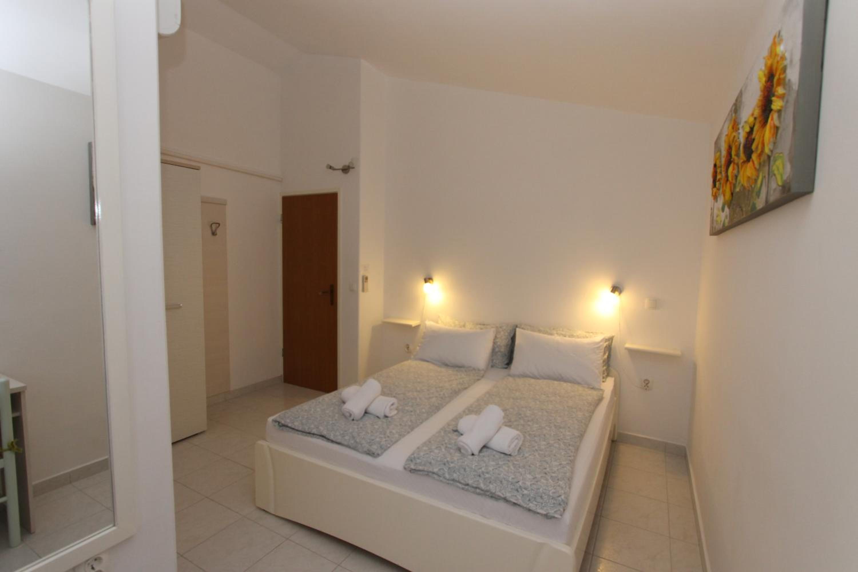 Standard One-Bedroom Apartment with Terrace and Sea View  photo 1