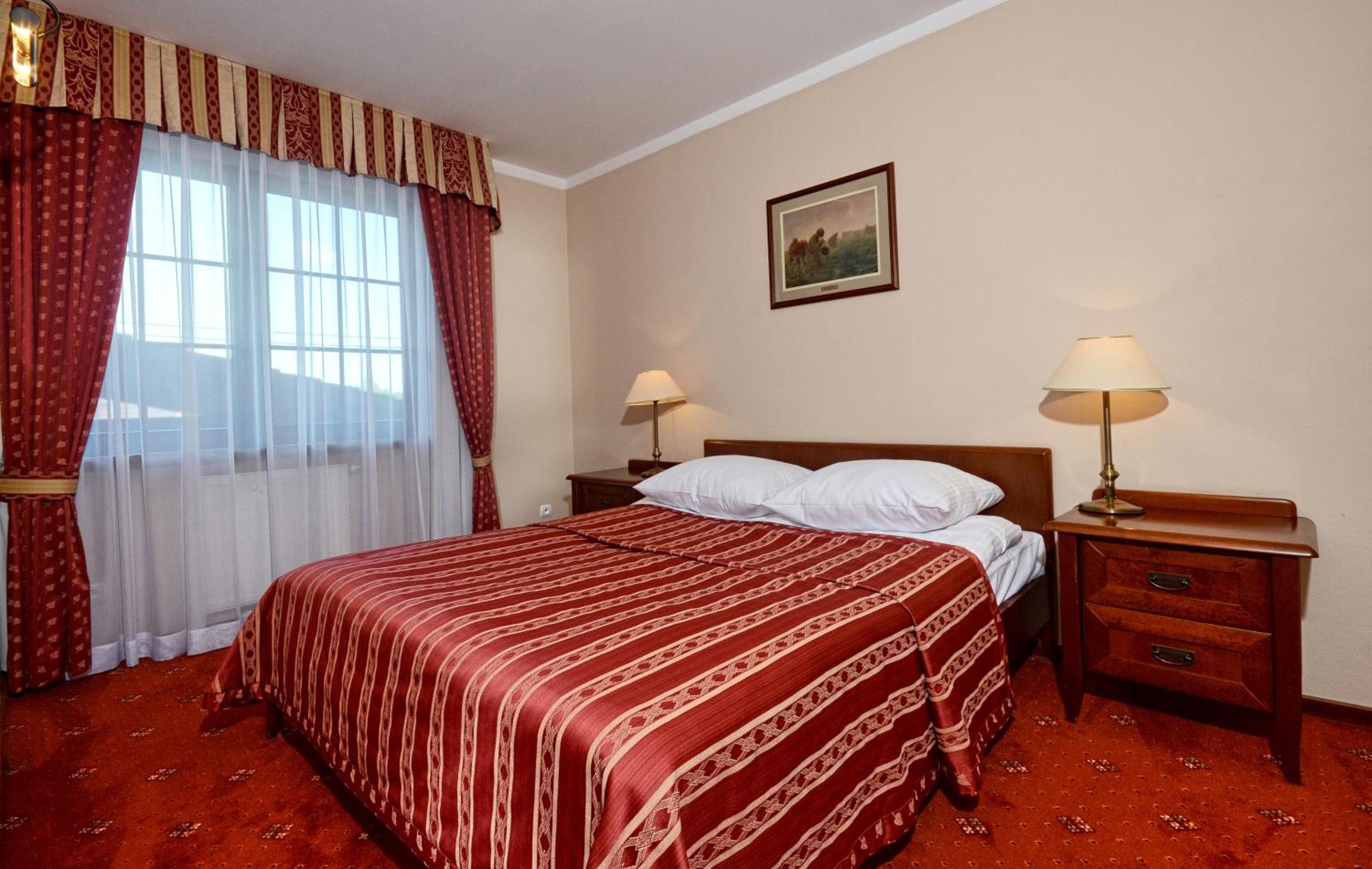 Business Suite (2 Adults) - Photo 2