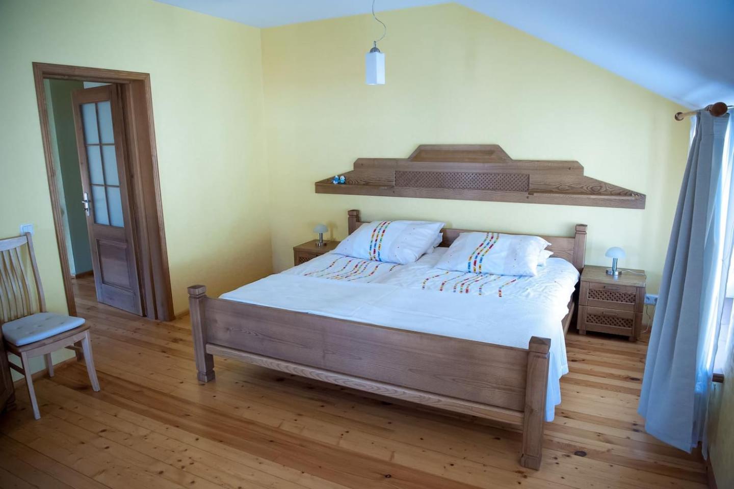 Three-Bedroom House photo 2