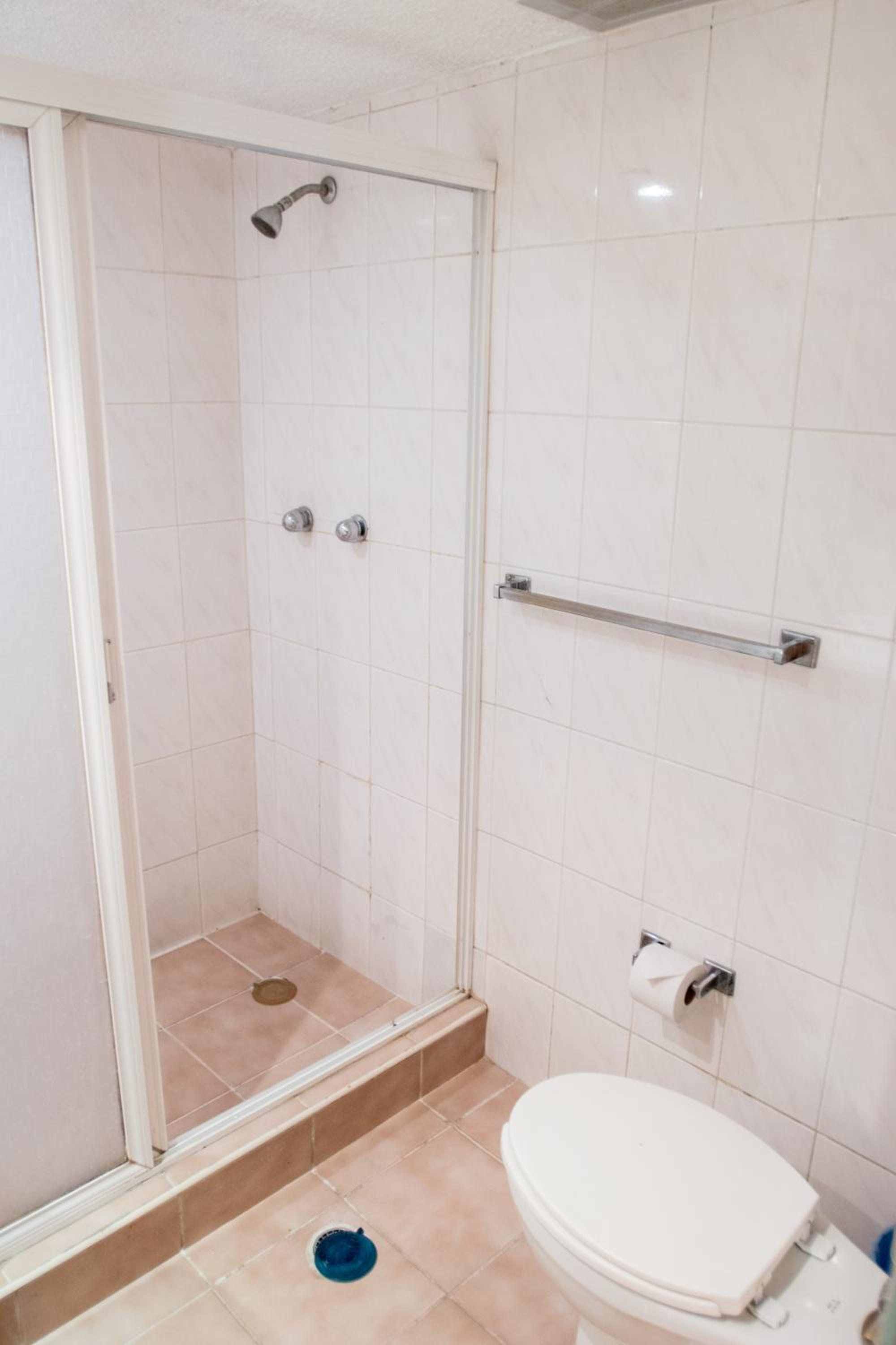 Double Room - Photo 11