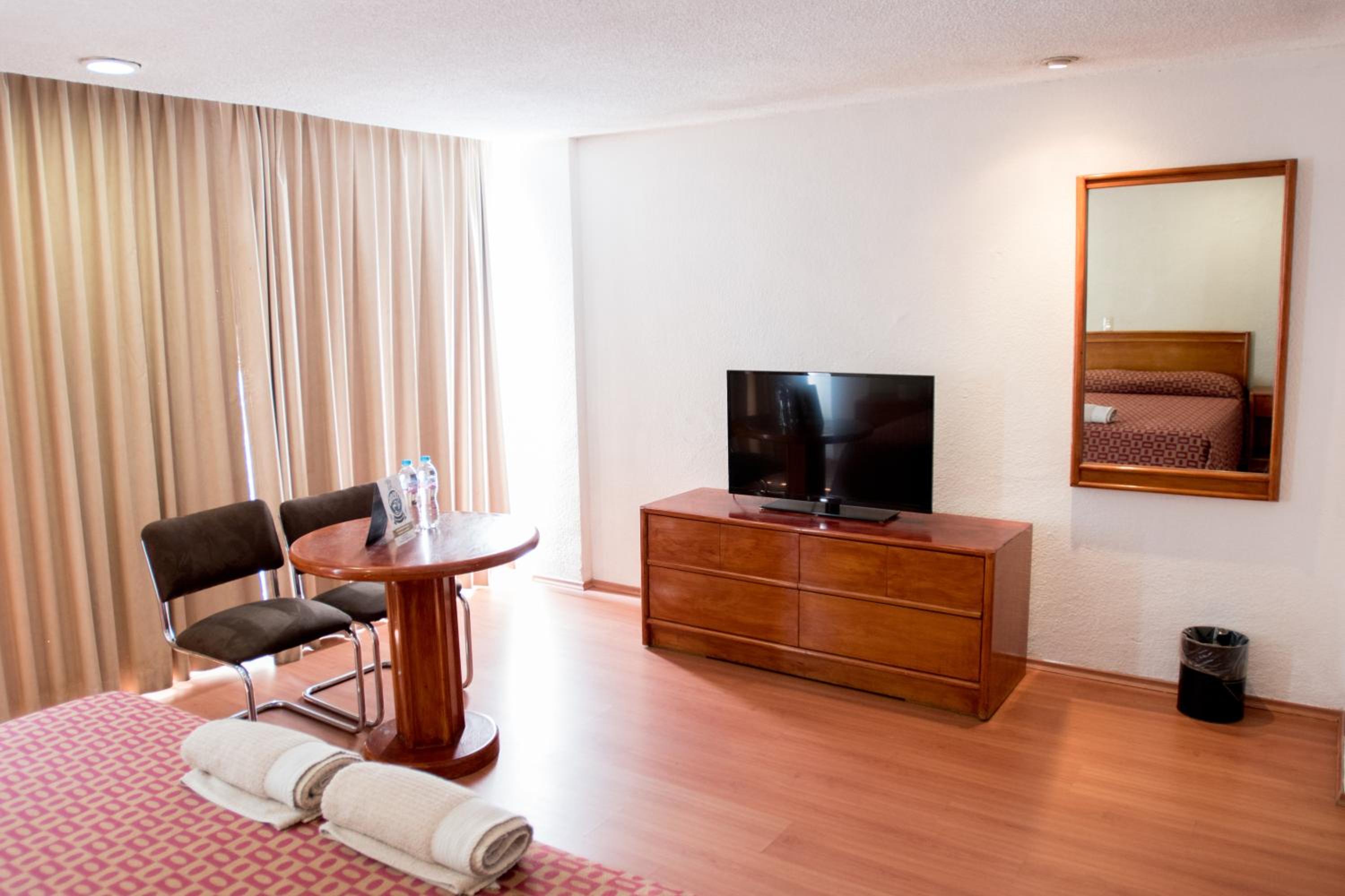 Double Room - Photo 13