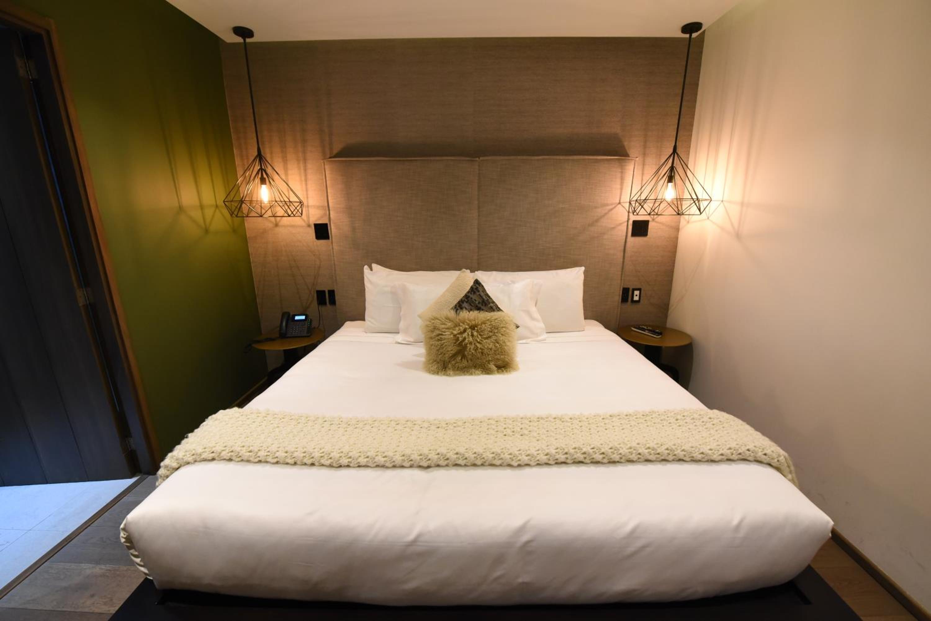 Deluxe Suite photo 3