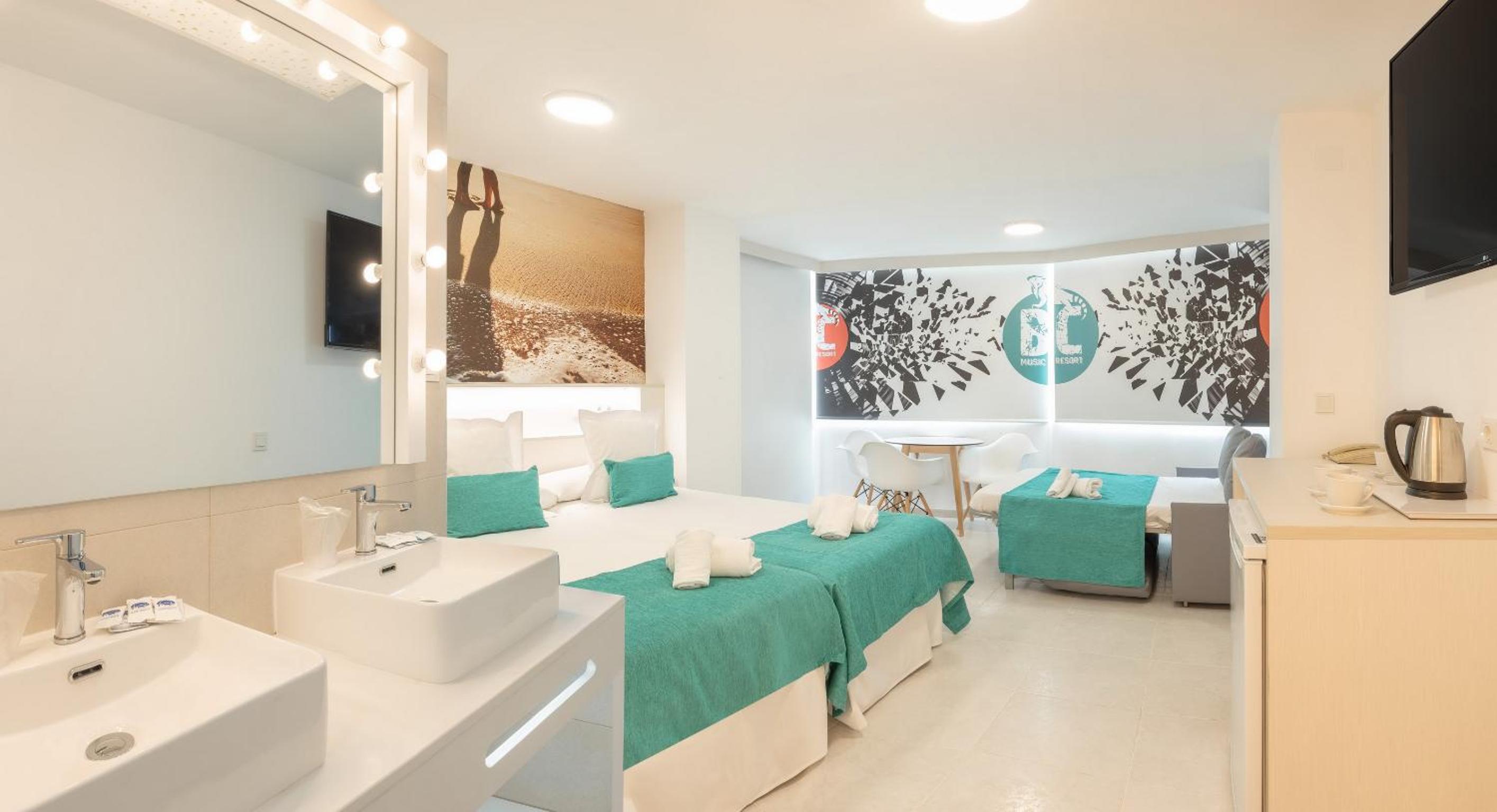 One-Bedroom Apartment (6 Adults) - Photo 5