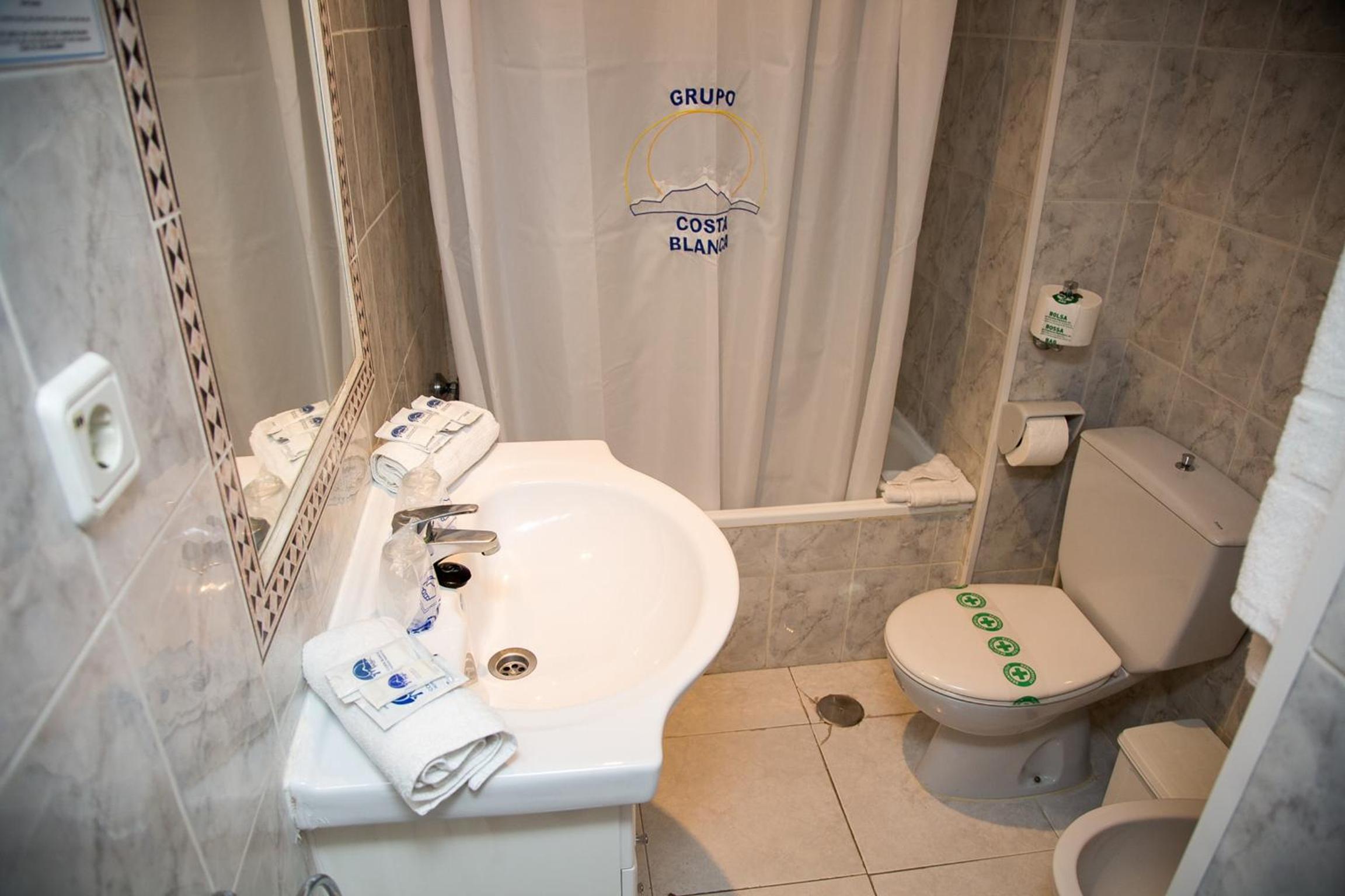 Standard Apartment (2 Adults) - Photo 2