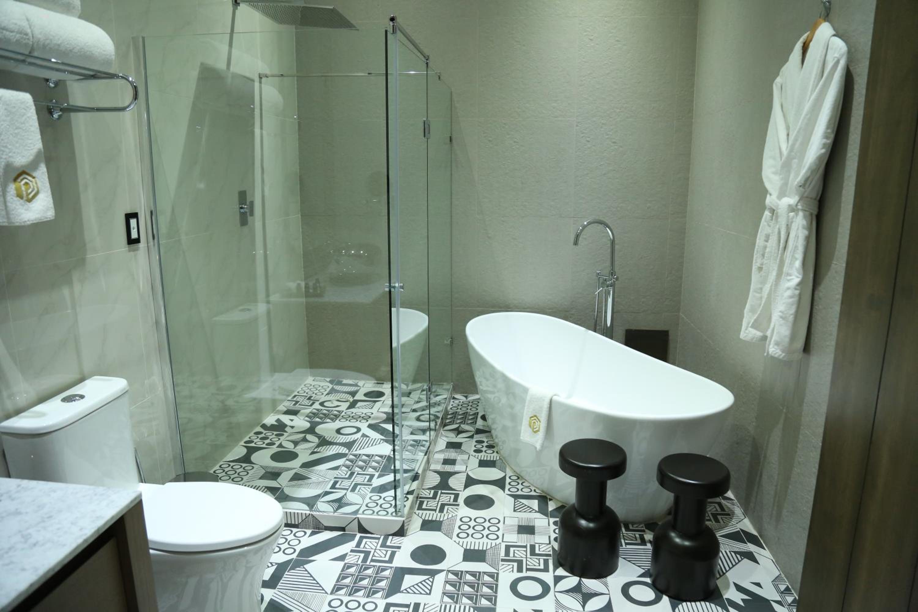 Deluxe Suite photo 3