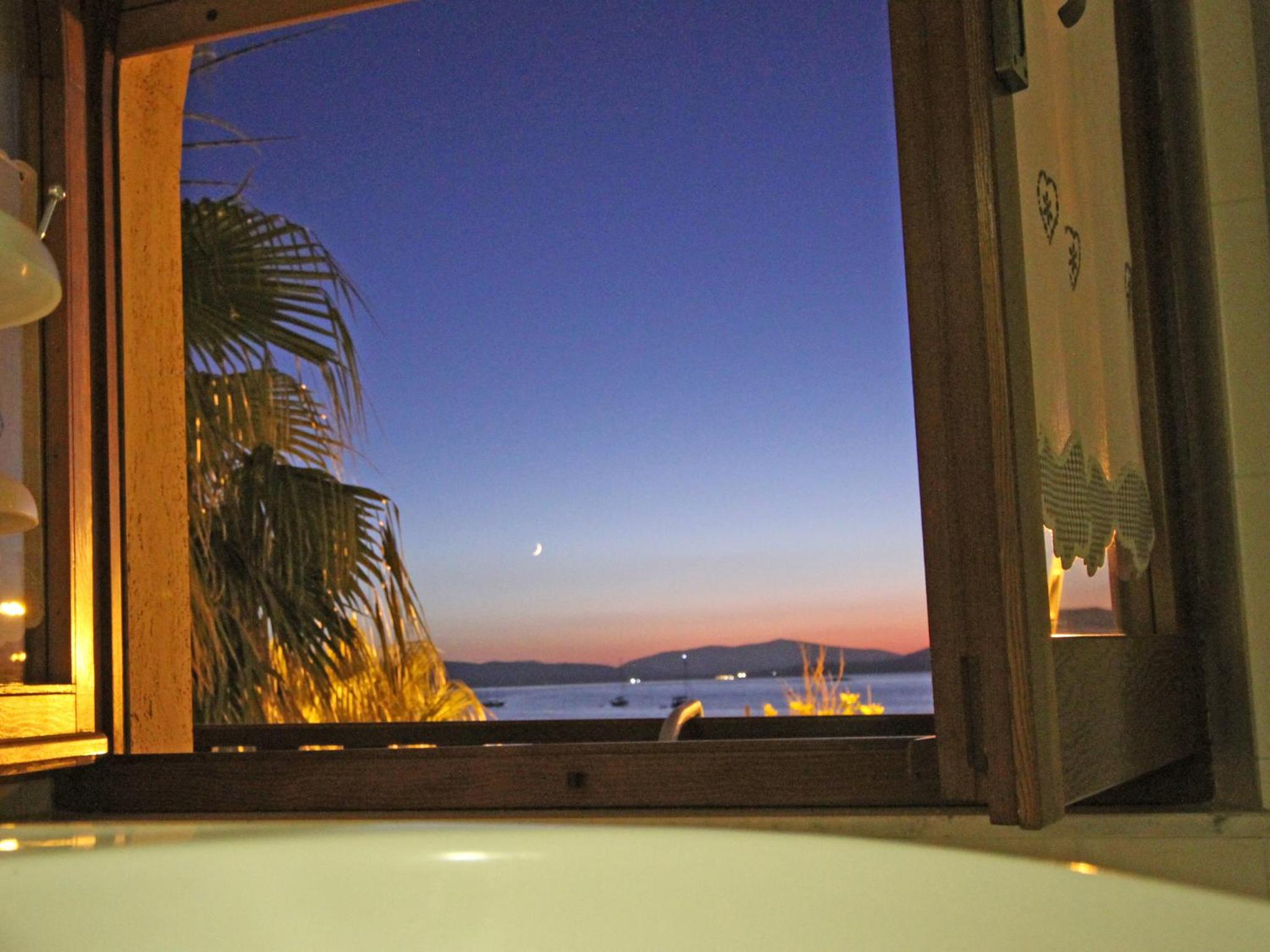 Apartment with Sea View photo 2
