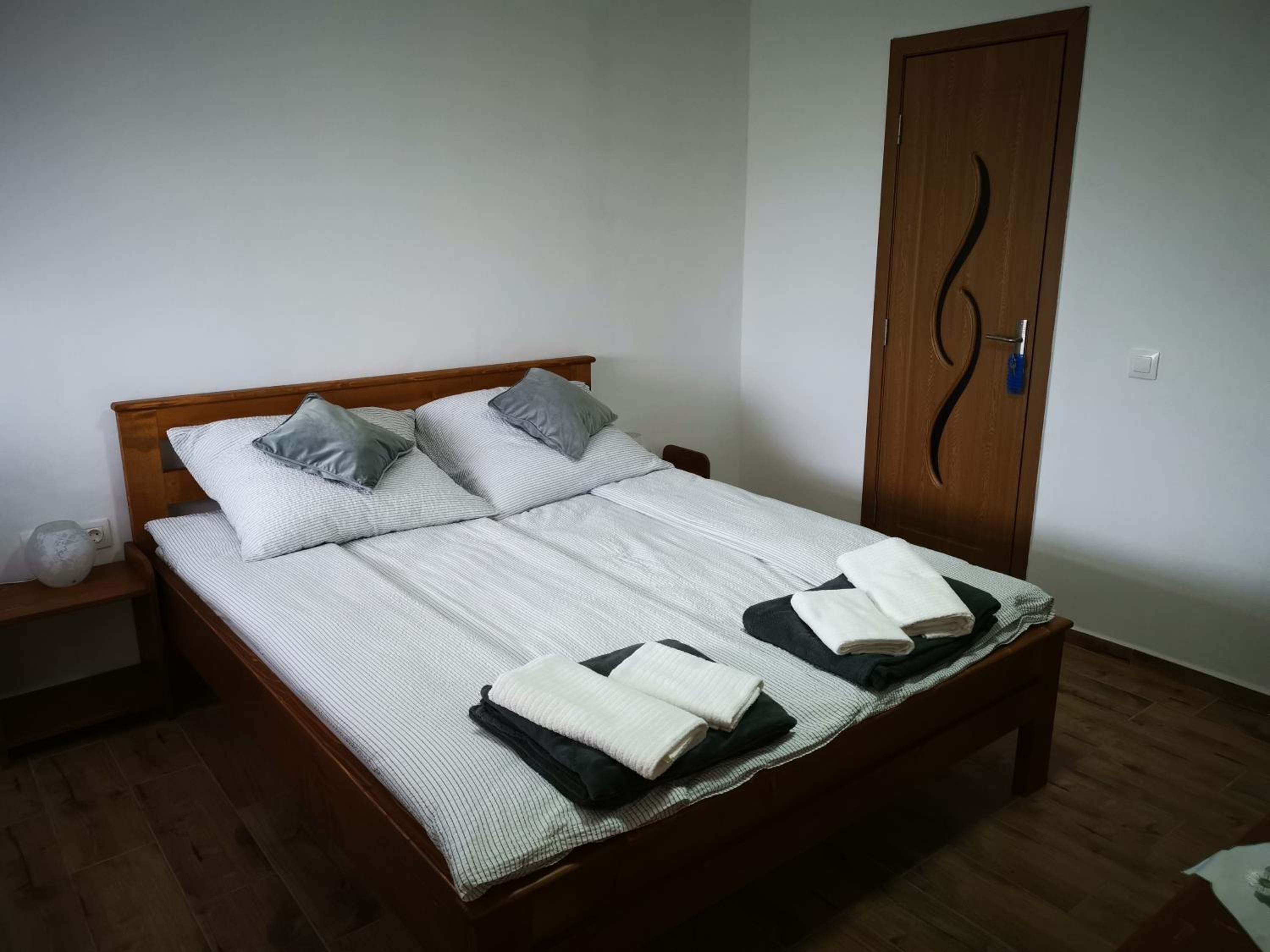 Double or Twin Room with Bathroom