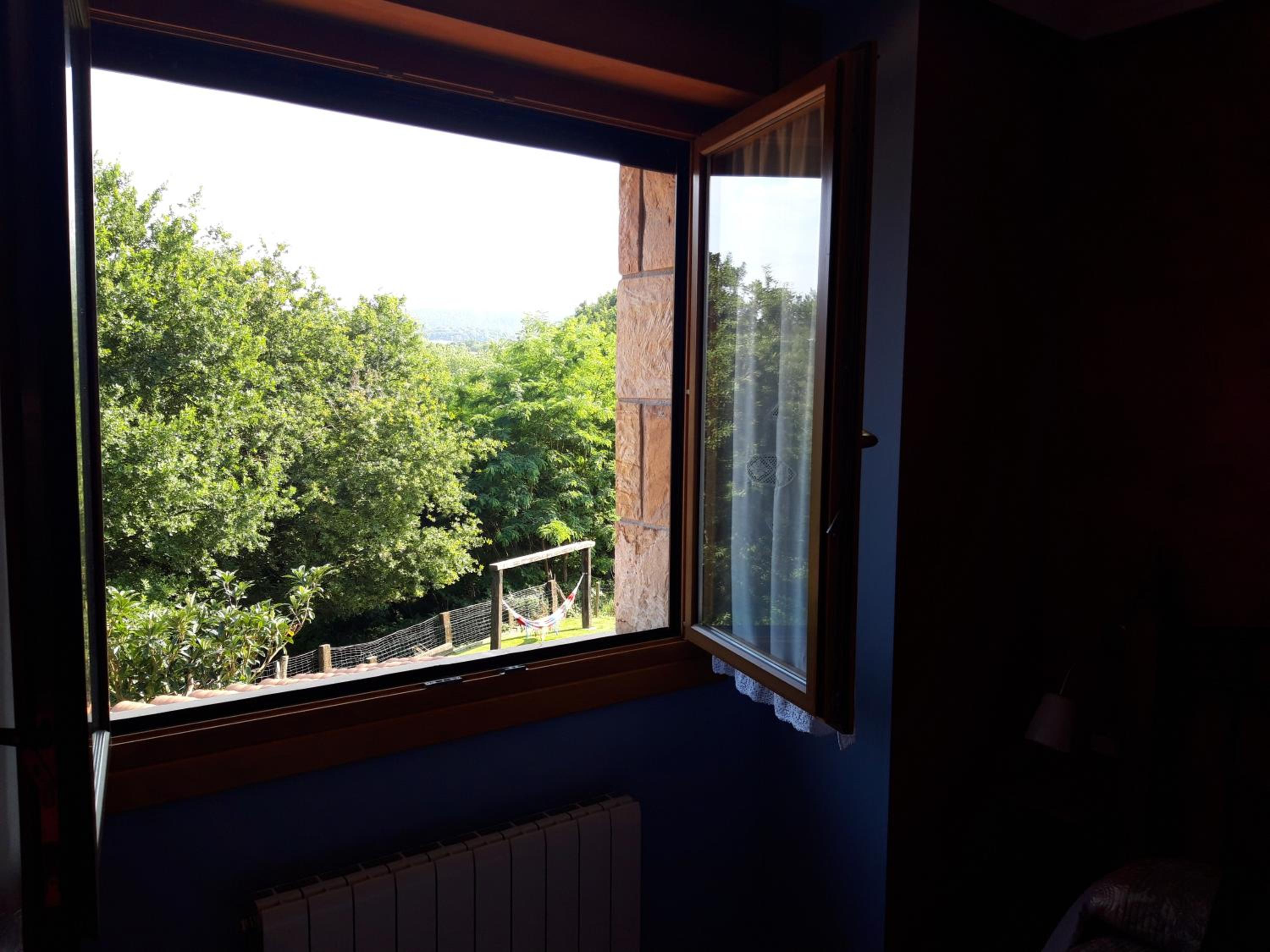 Standard Double or Twin Room with Garden View - Photo 3