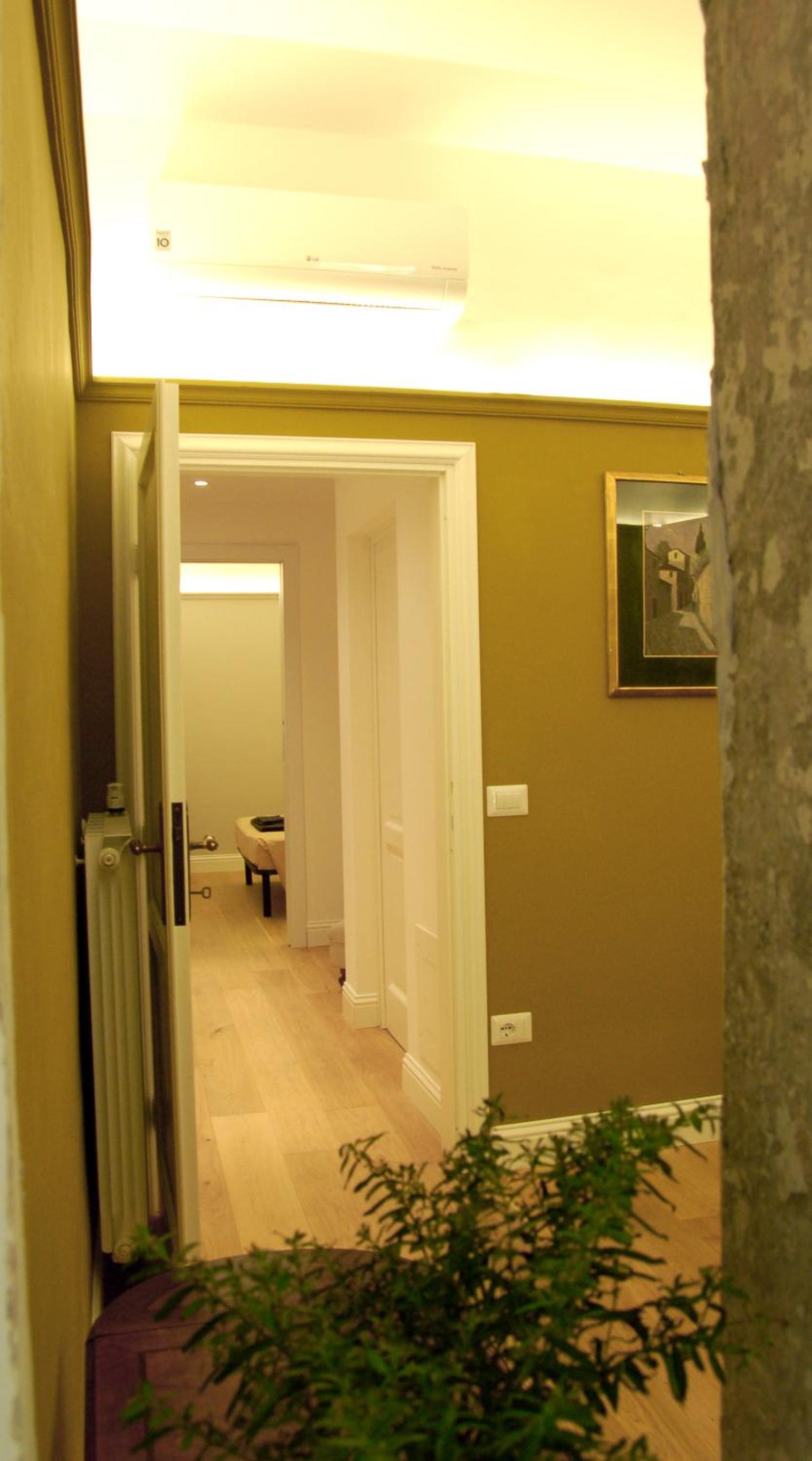 Apartment with Terrace photo 3