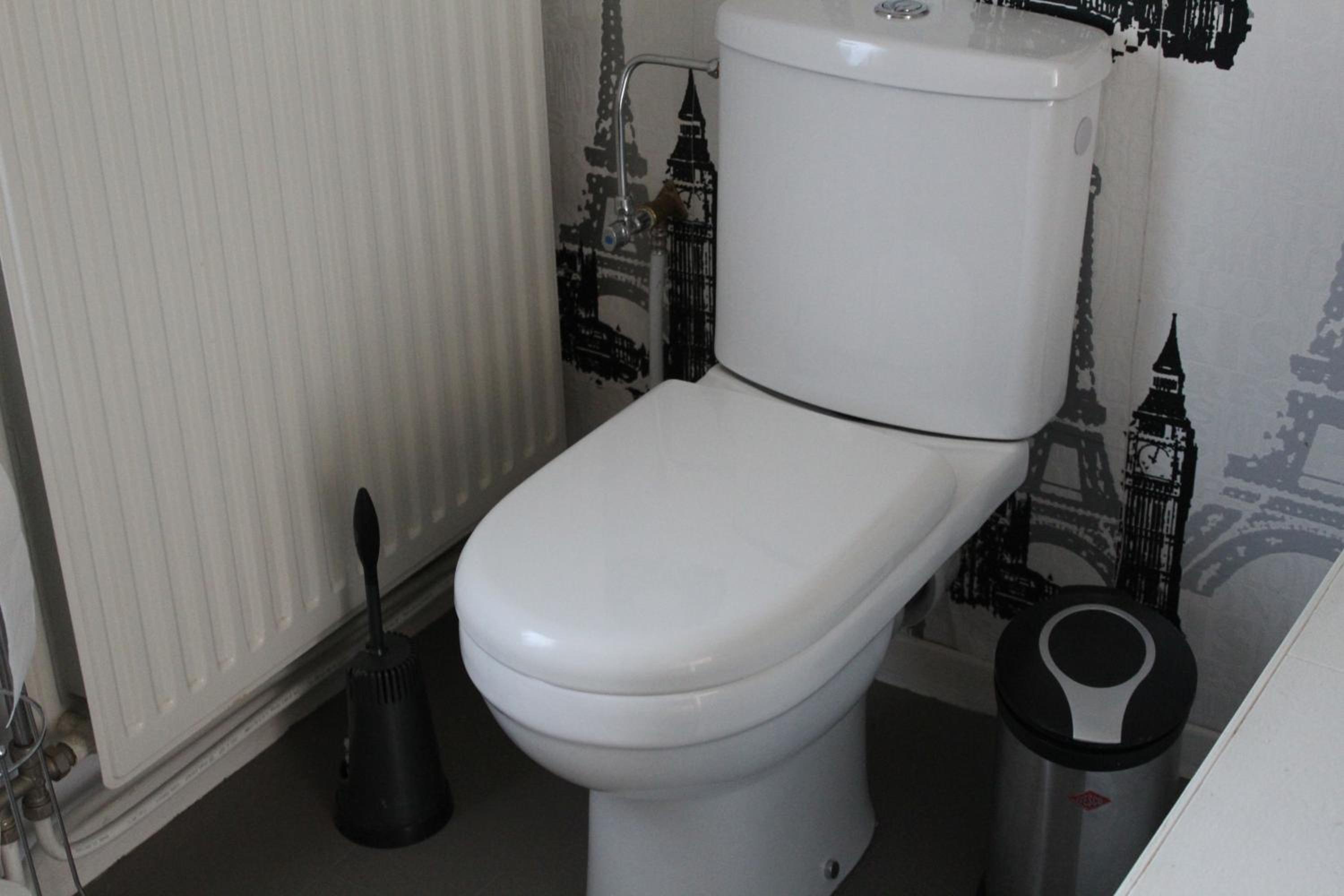 Large Double or Twin Room - Photo 3