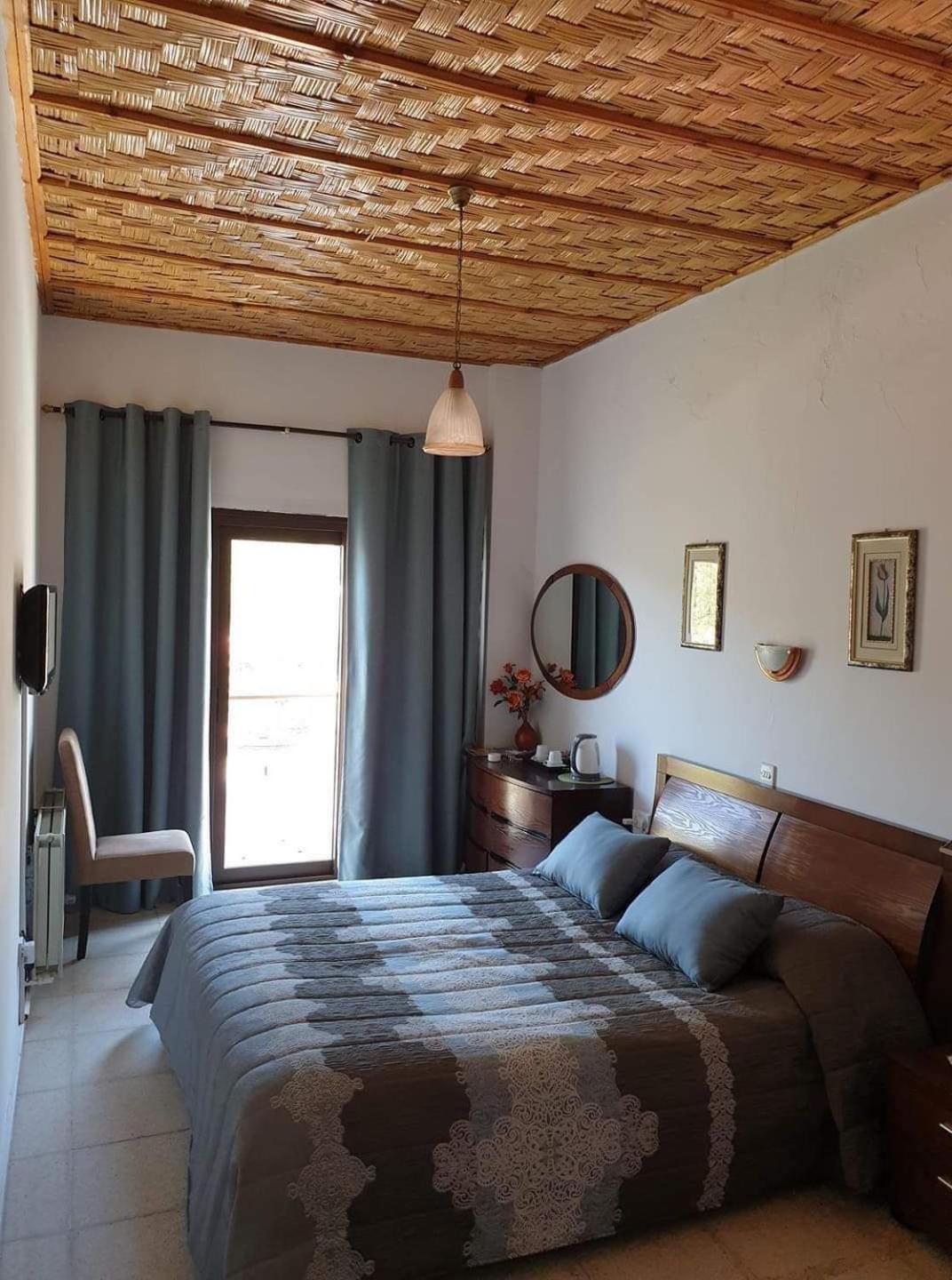 Double Room - Photo 2