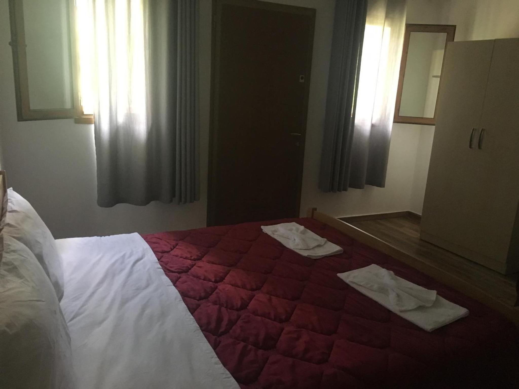 Double Room with Extra Bed photo 2