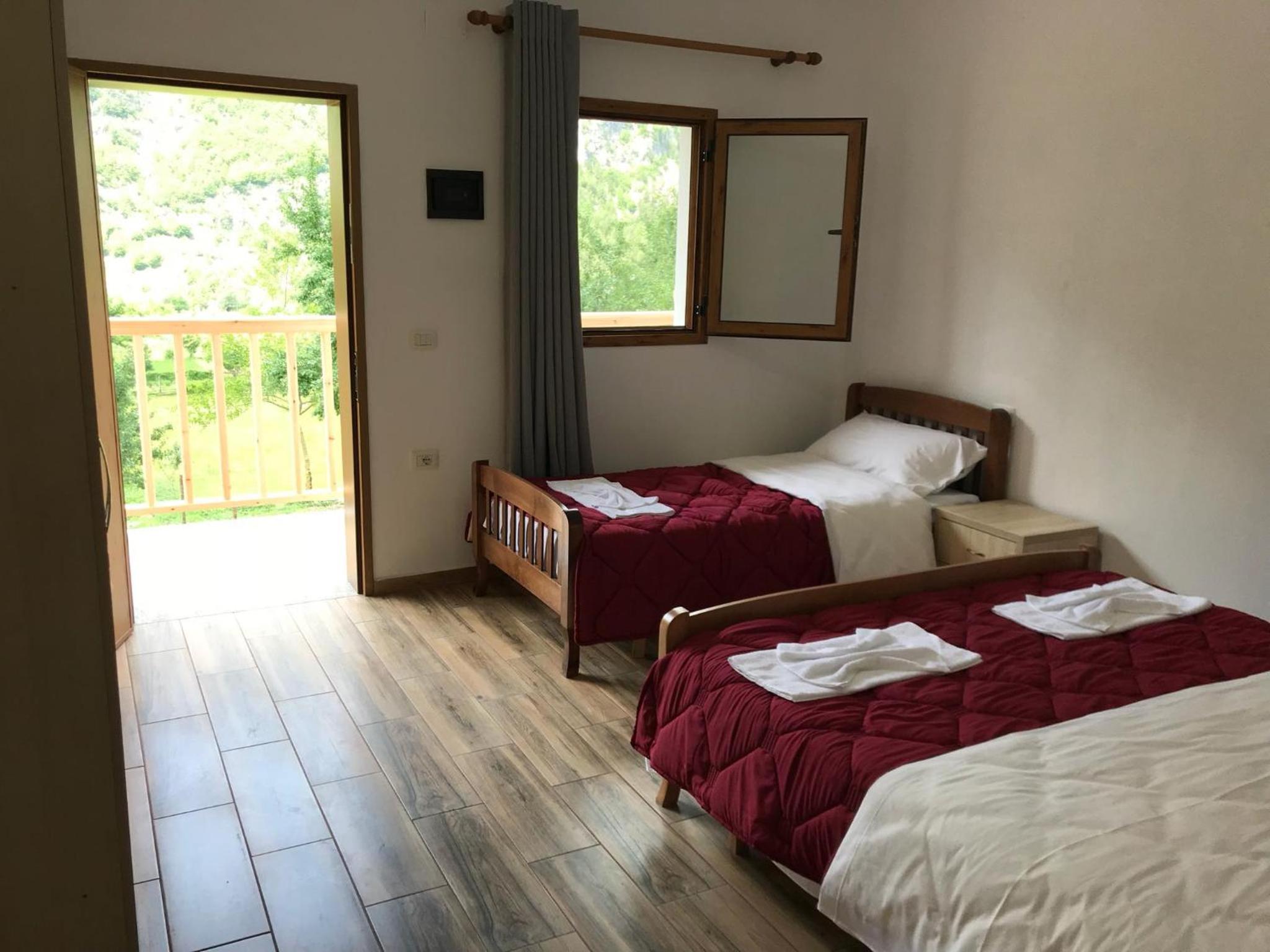 Double Room with Extra Bed photo 1