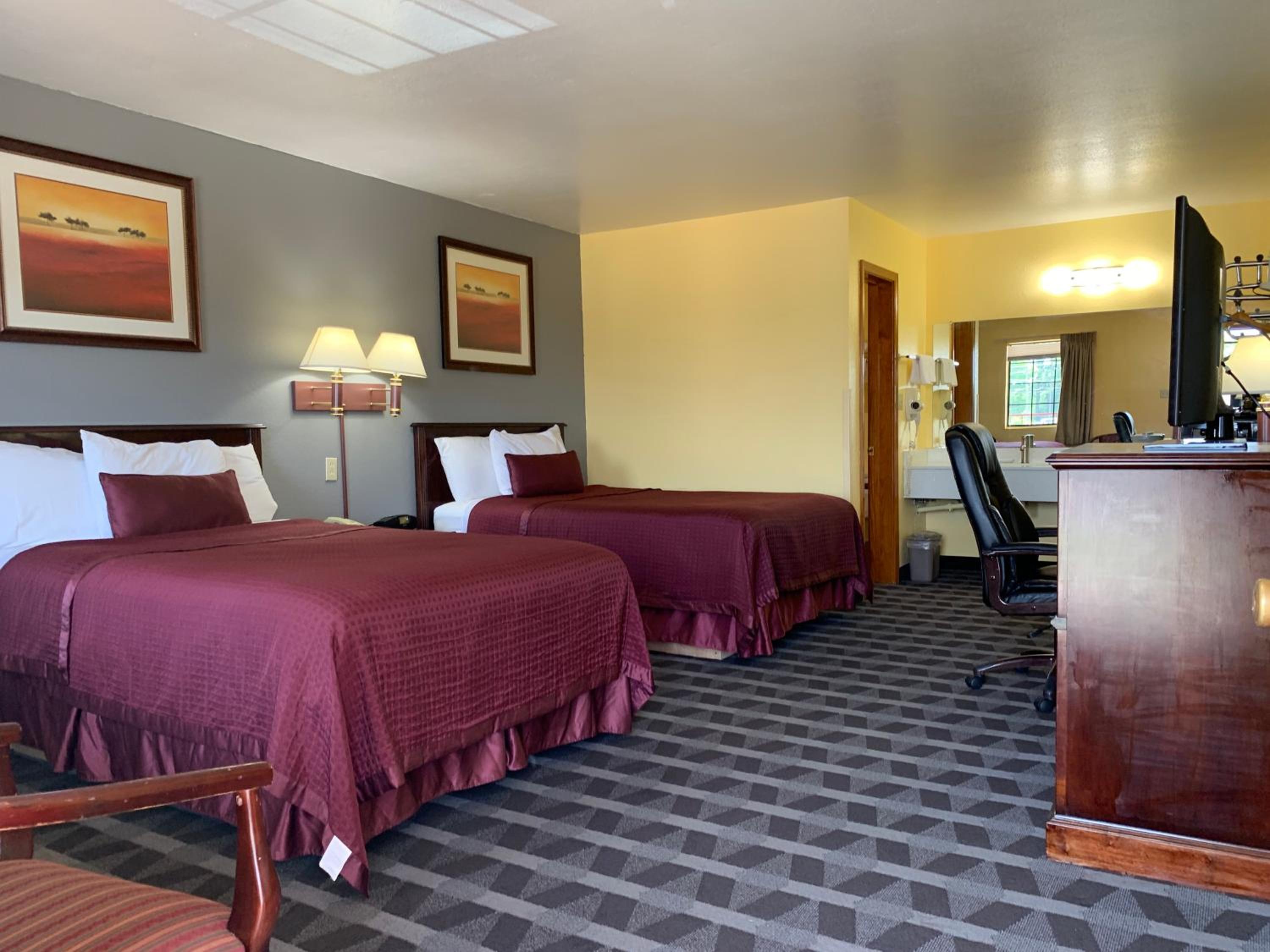 Double Room with Two Double Beds - Photo 3