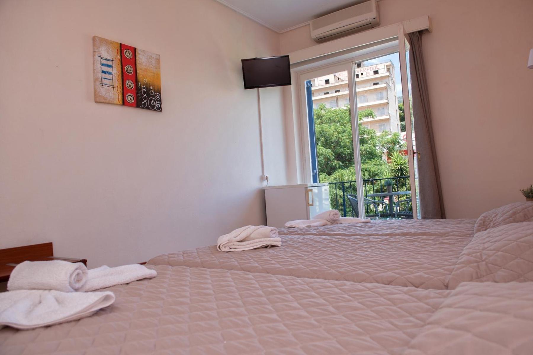 Triple Room with City View photo 3