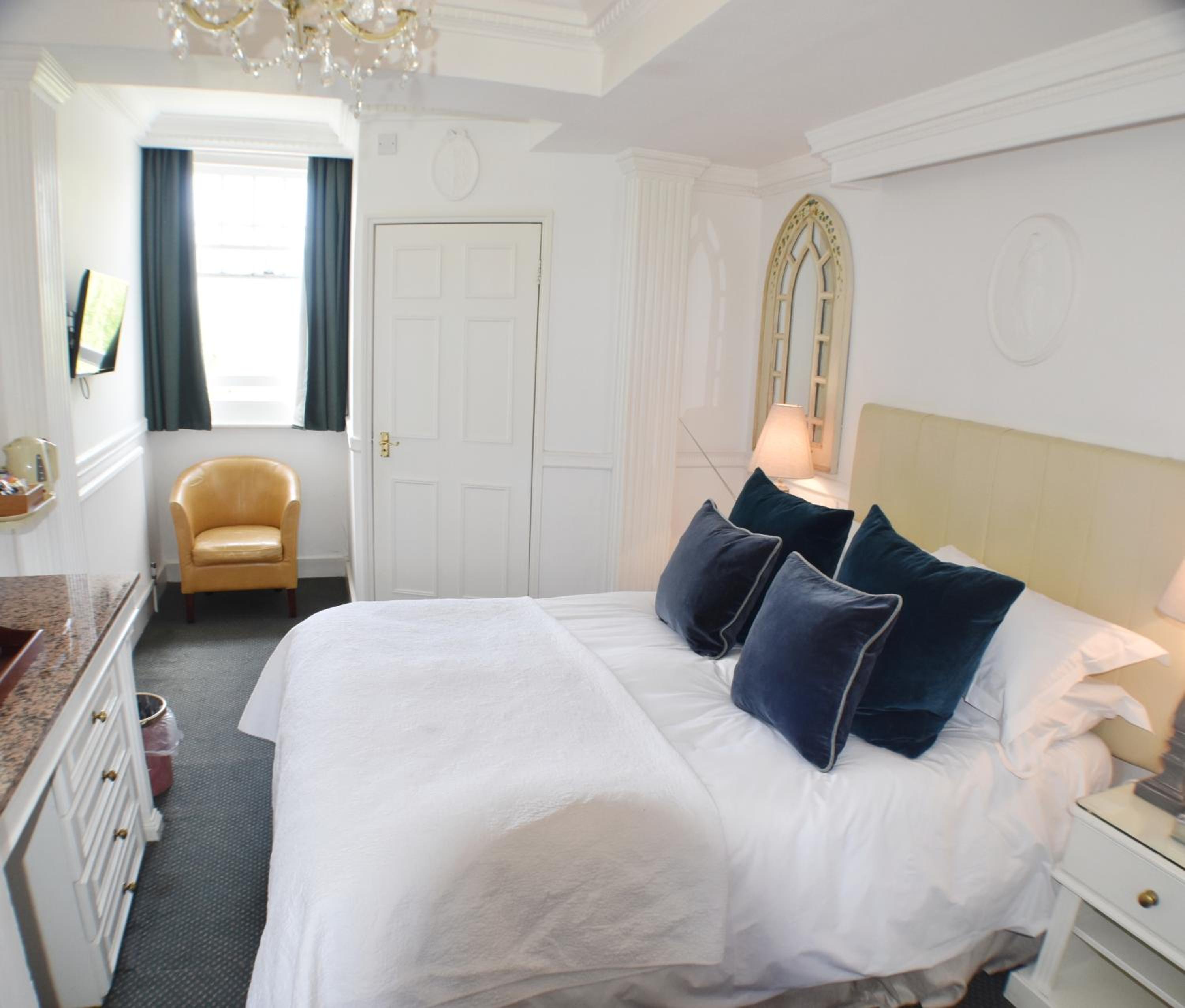 Cozy Double Room - Photo 4