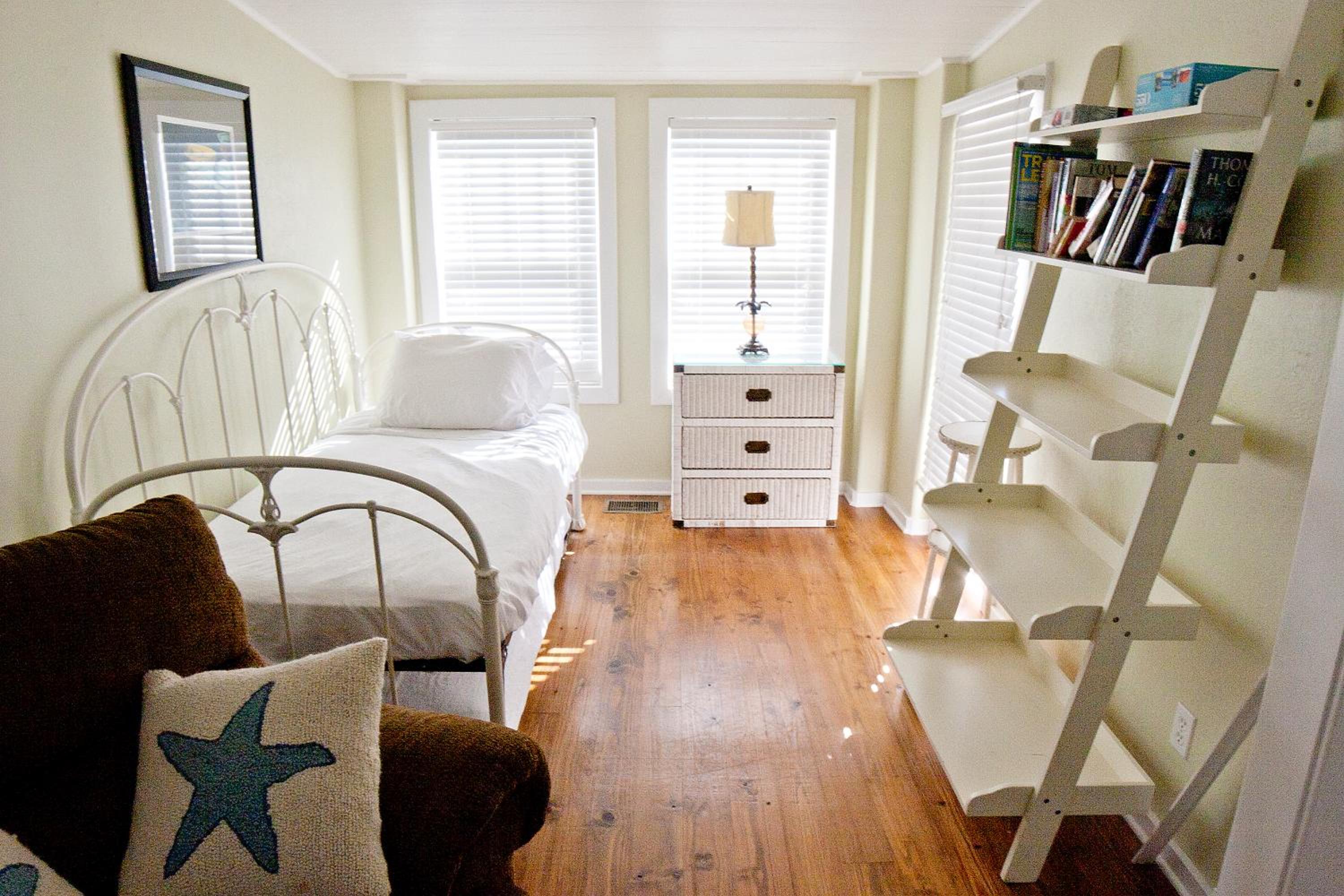 Two-Bedroom Apartment photo 2