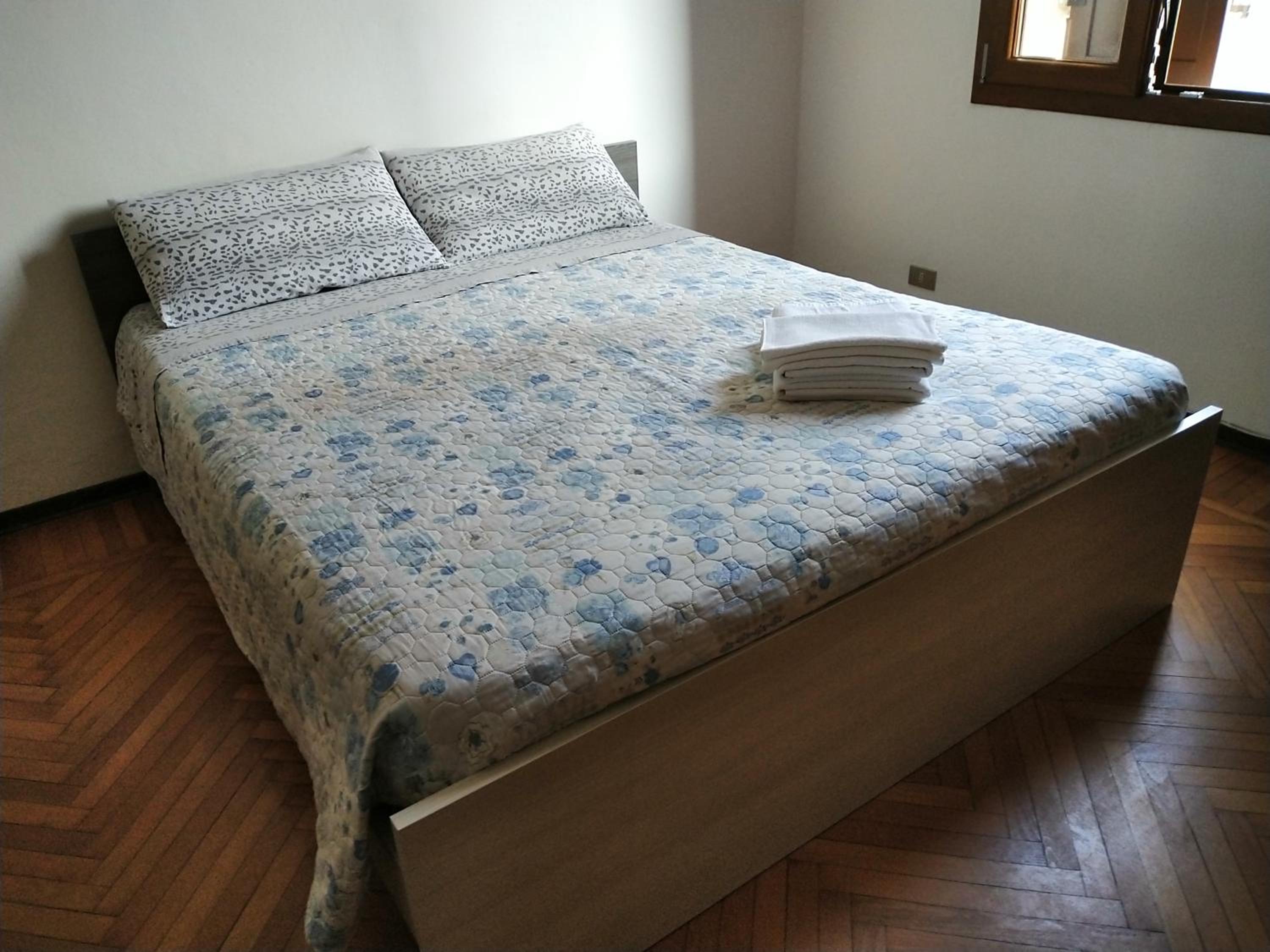 Double Room - Photo 22