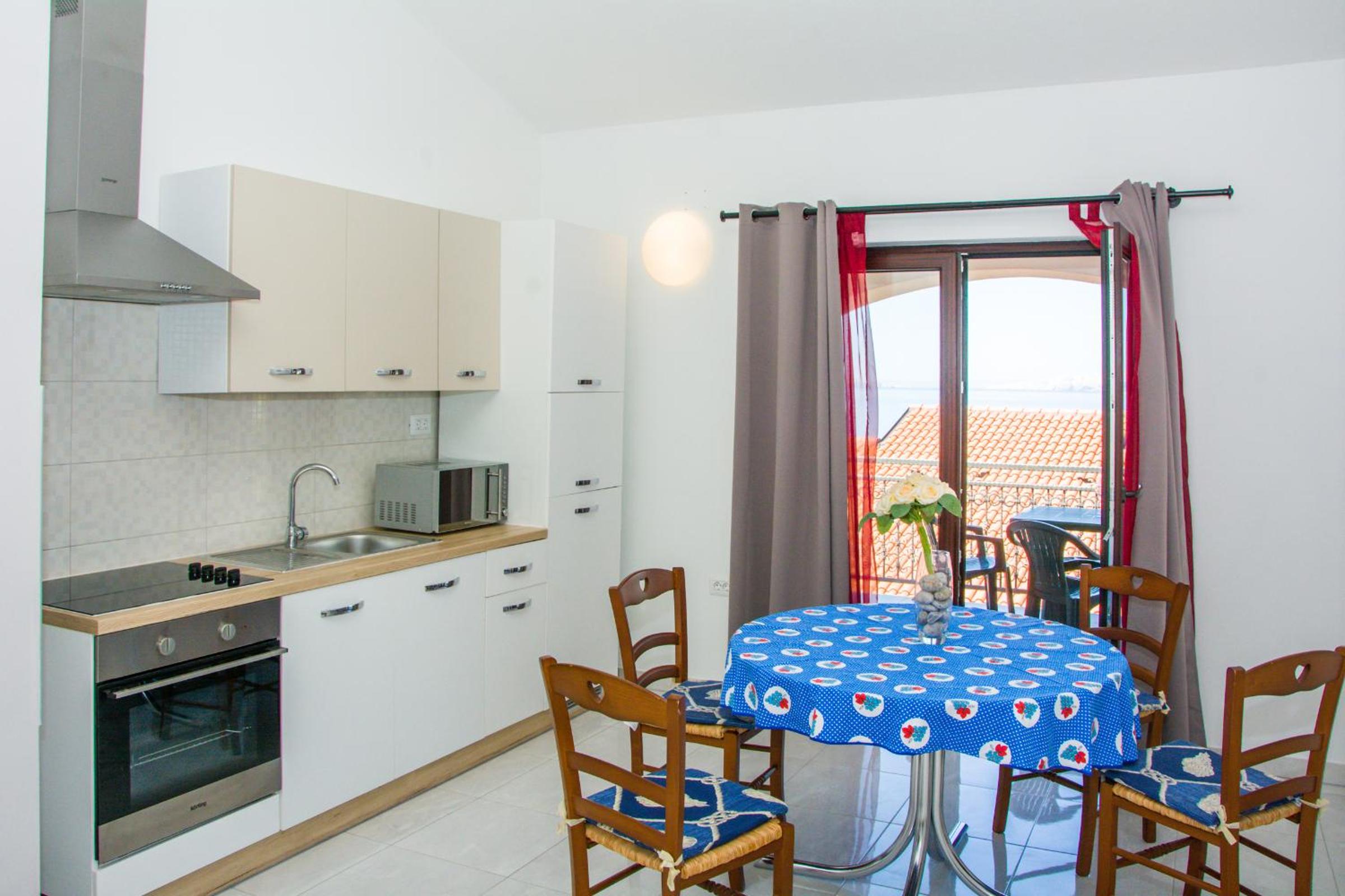 Apartment with Sea View photo 2