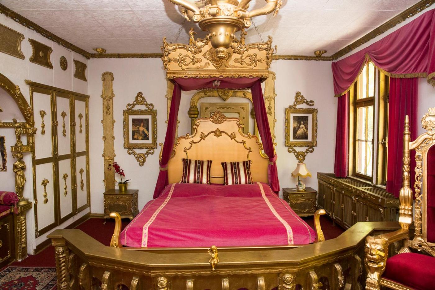 Luxury Triple Room "Royal Room" photo 1