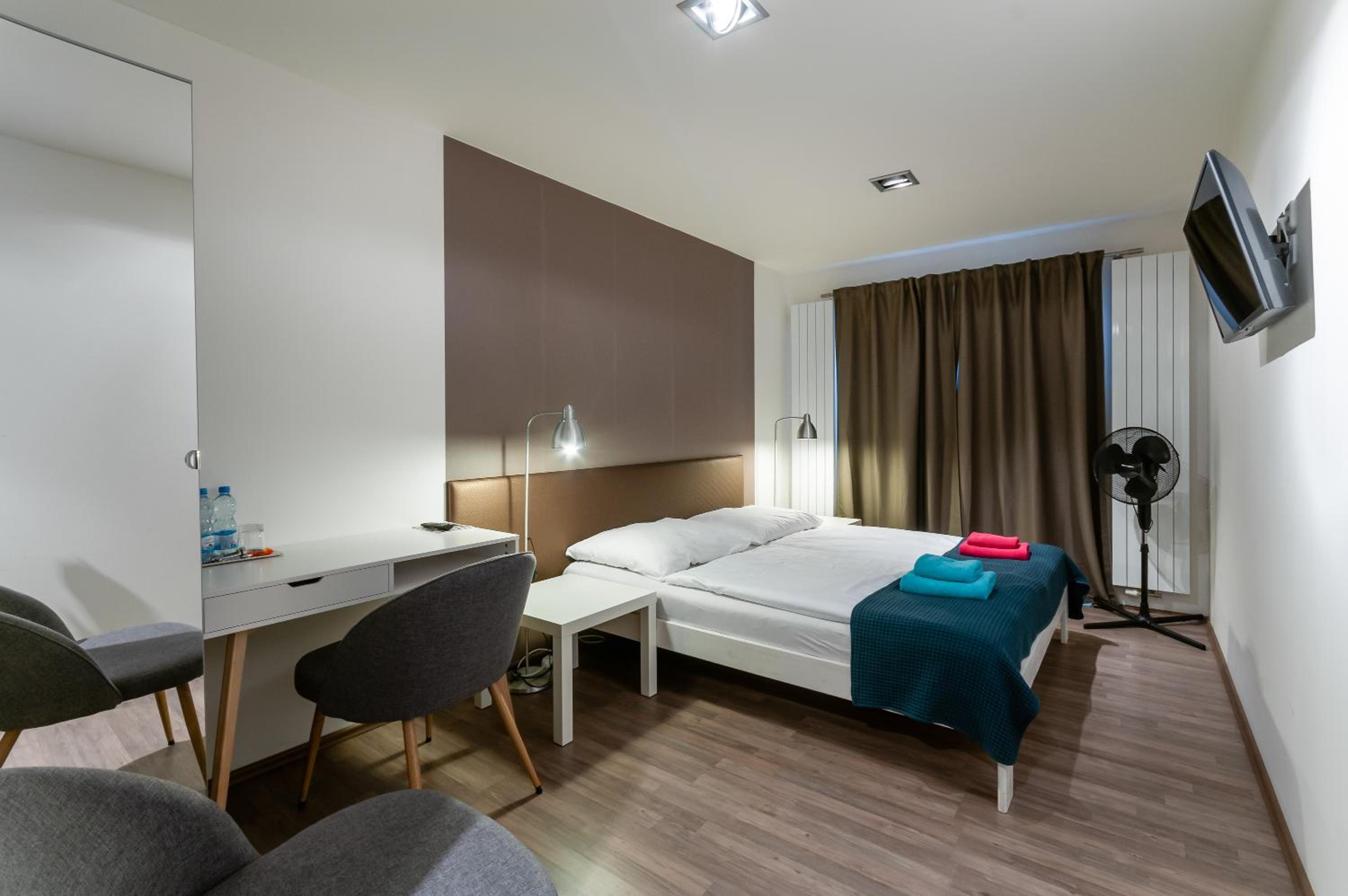 Double or Twin Room - Photo 35