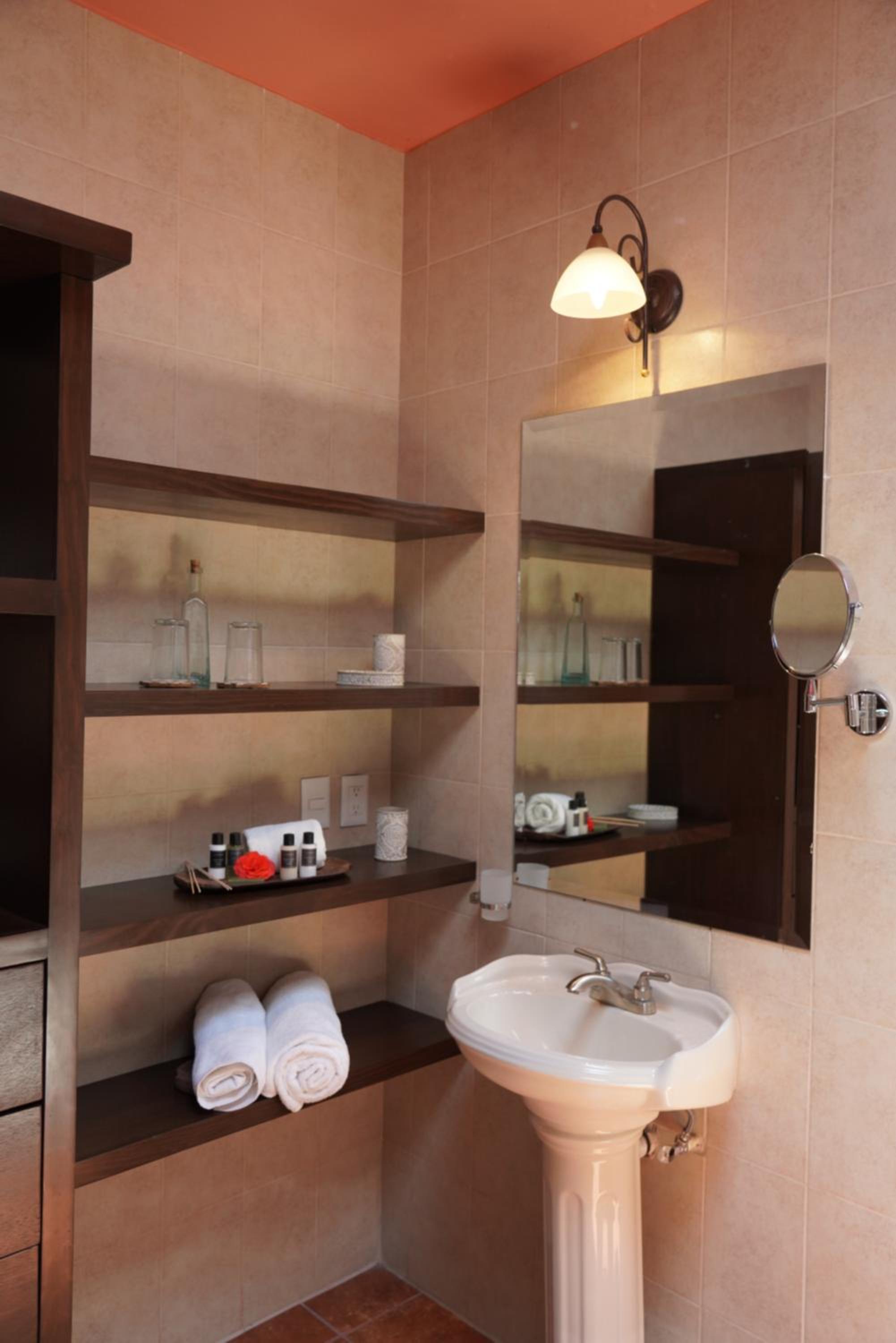 Deluxe Junior Suite - Photo 2