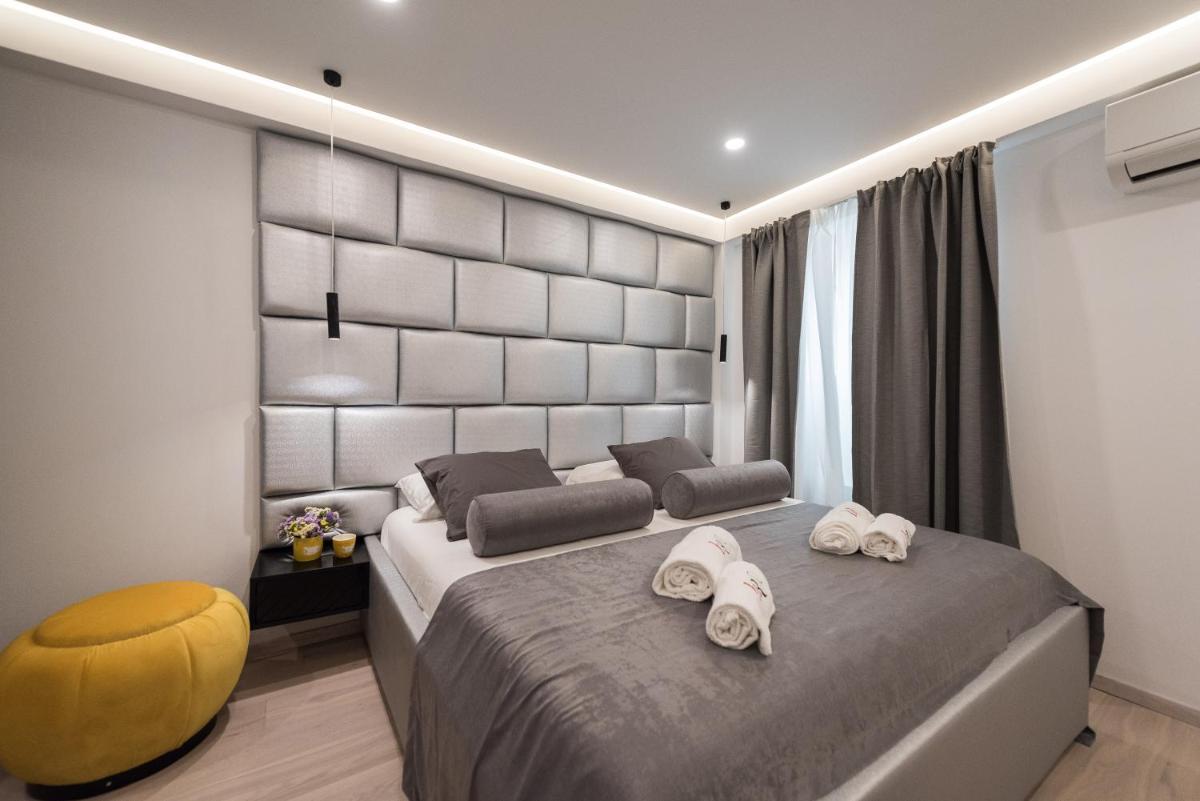 Deluxe Room - Photo 5
