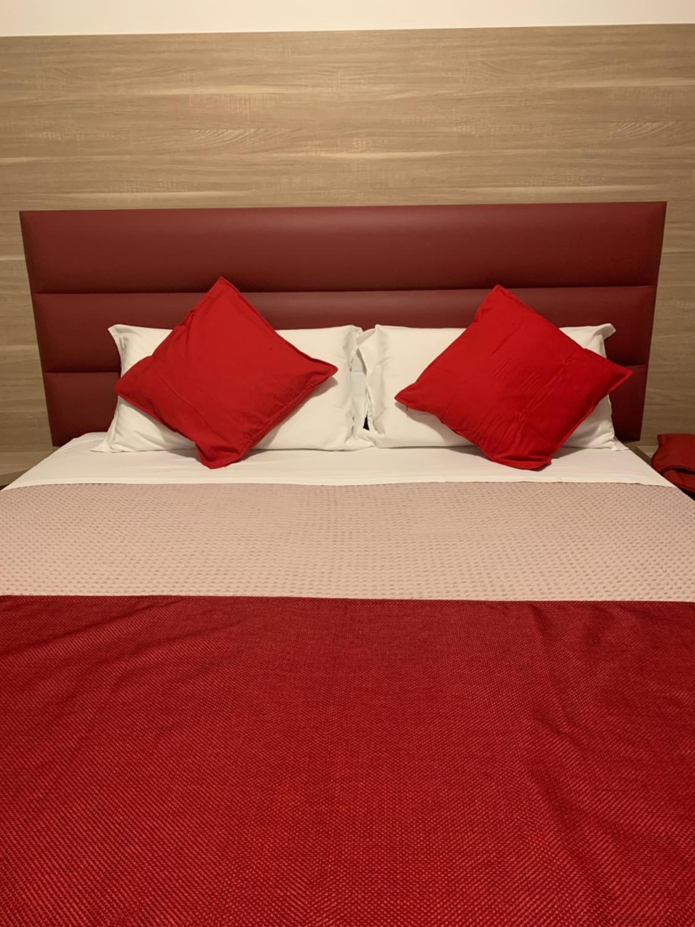 Superior Double or Twin Room with Pool View photo 3