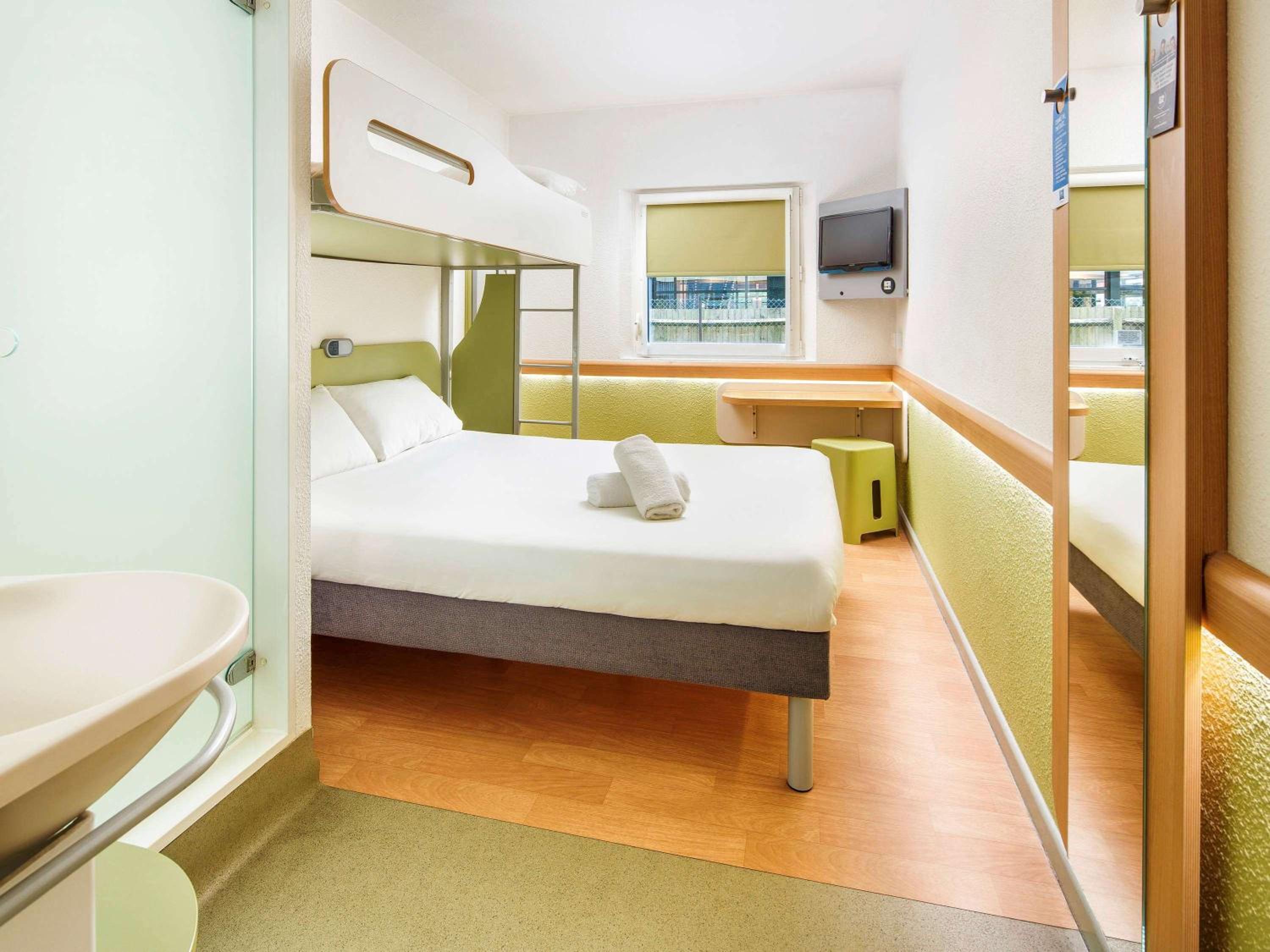 Standard Double Room with One Double Bed and One Single Bunk Bed - Accessible photo 1