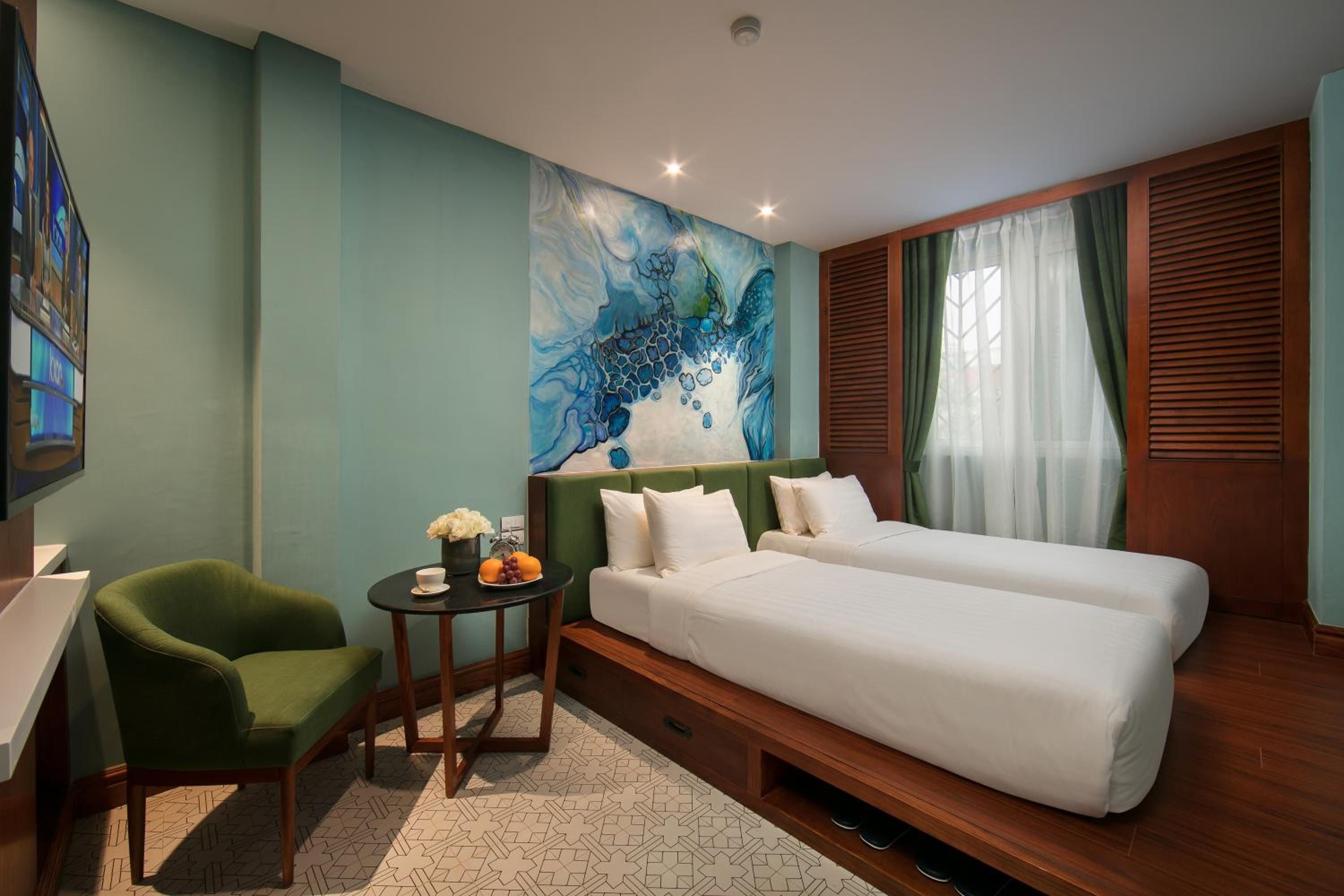 Deluxe King Room photo 3