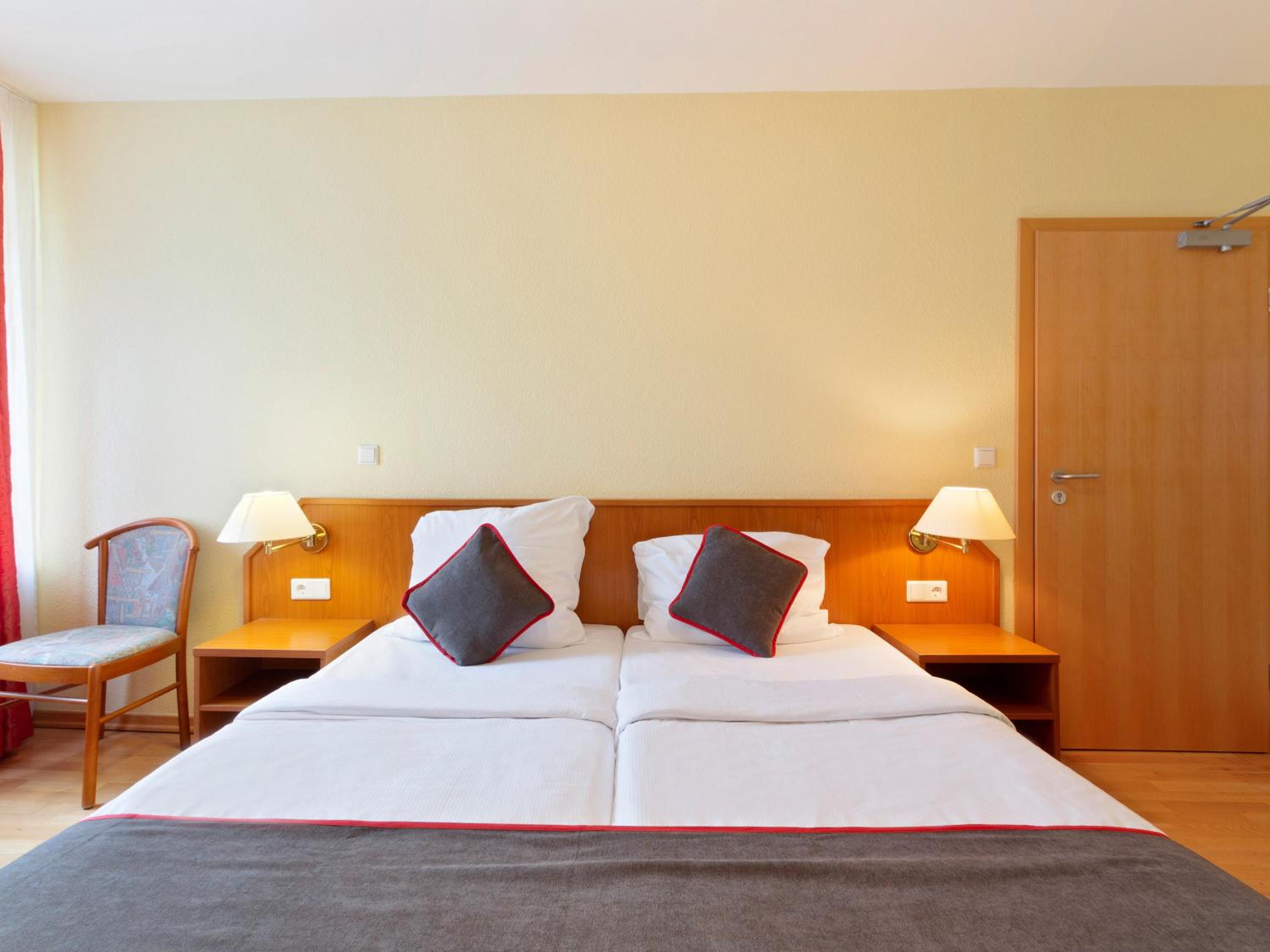 Double or Twin Room photo 3