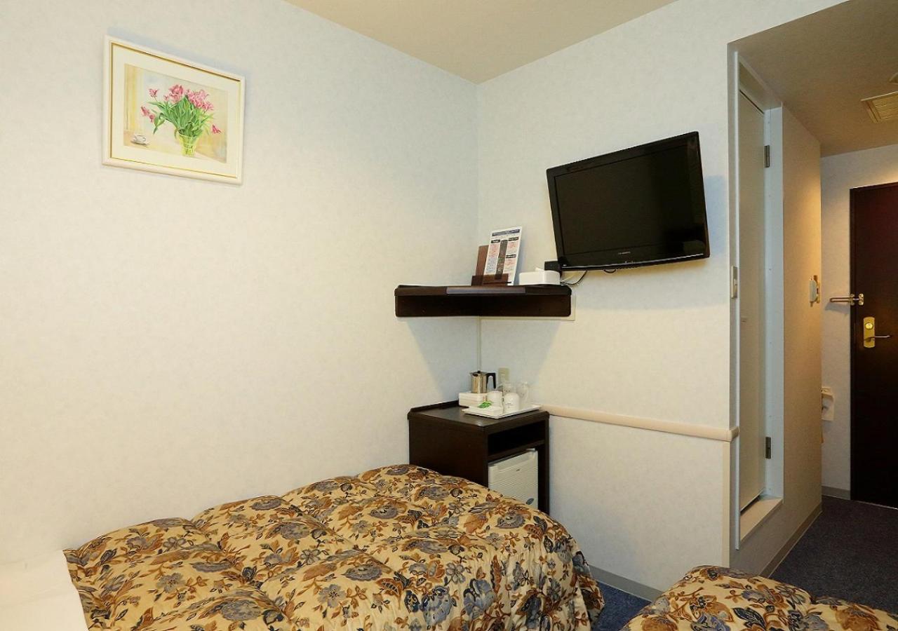 Twin Room - Smoking photo 3