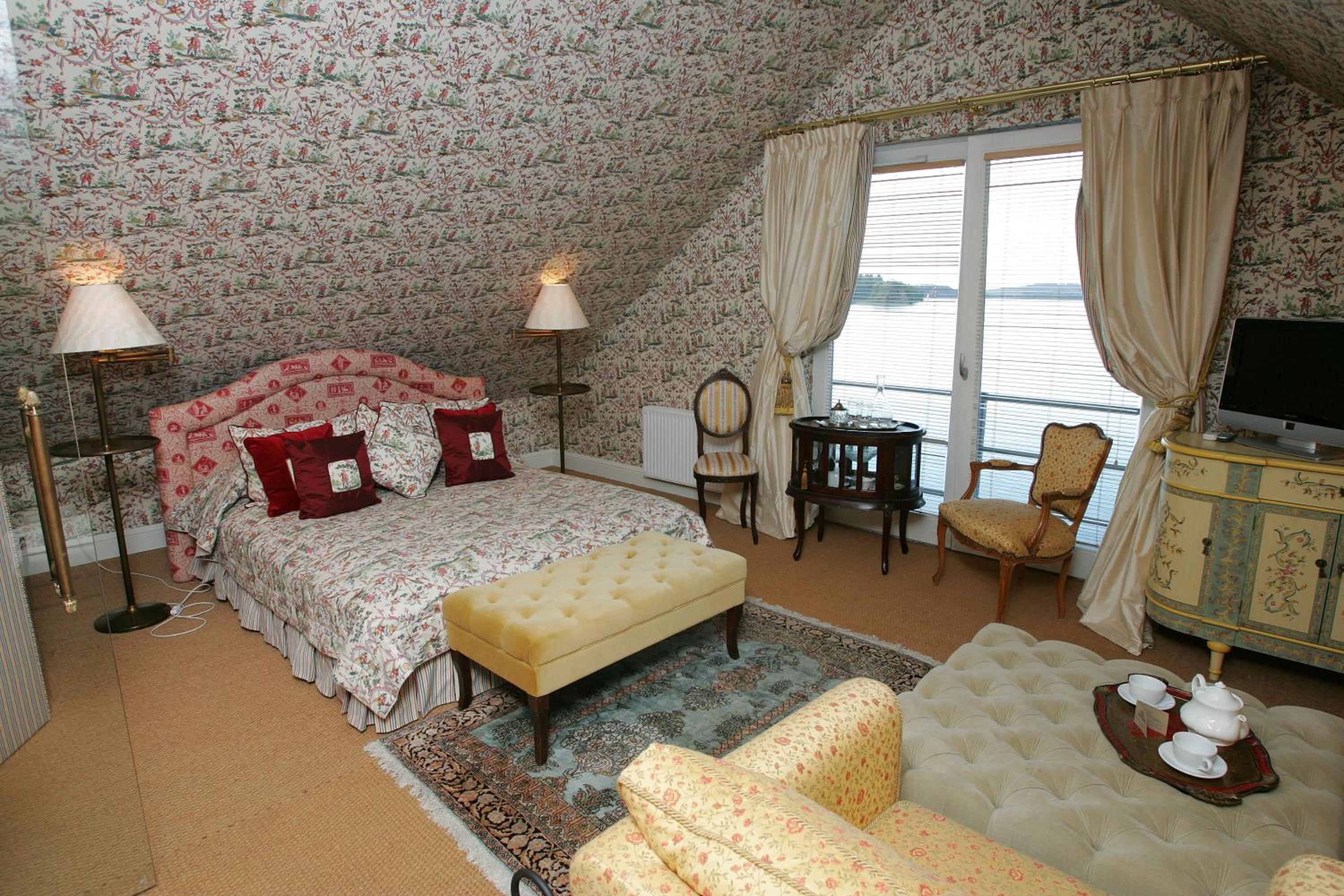 Suite with Castle View - Photo 1