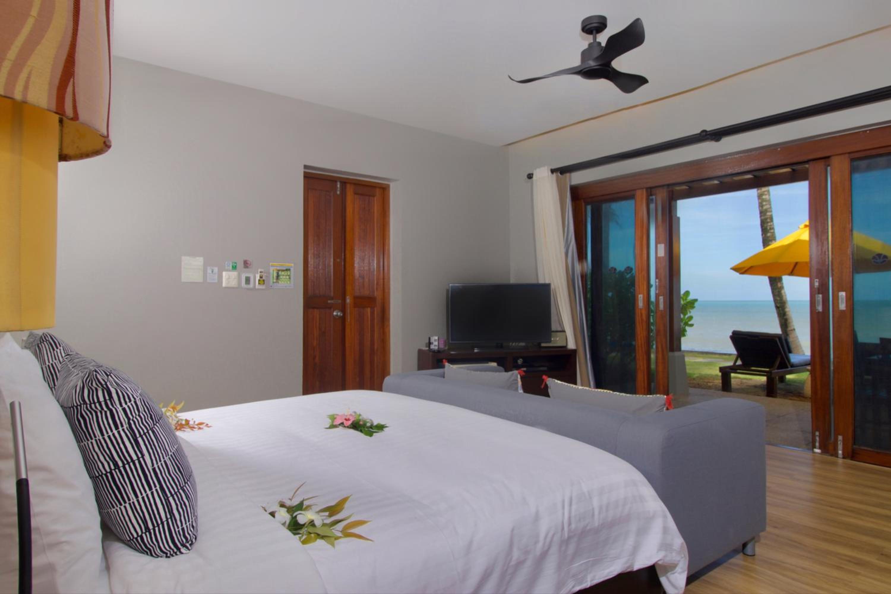 One-Bedroom Bungalow with Sea View photo 1