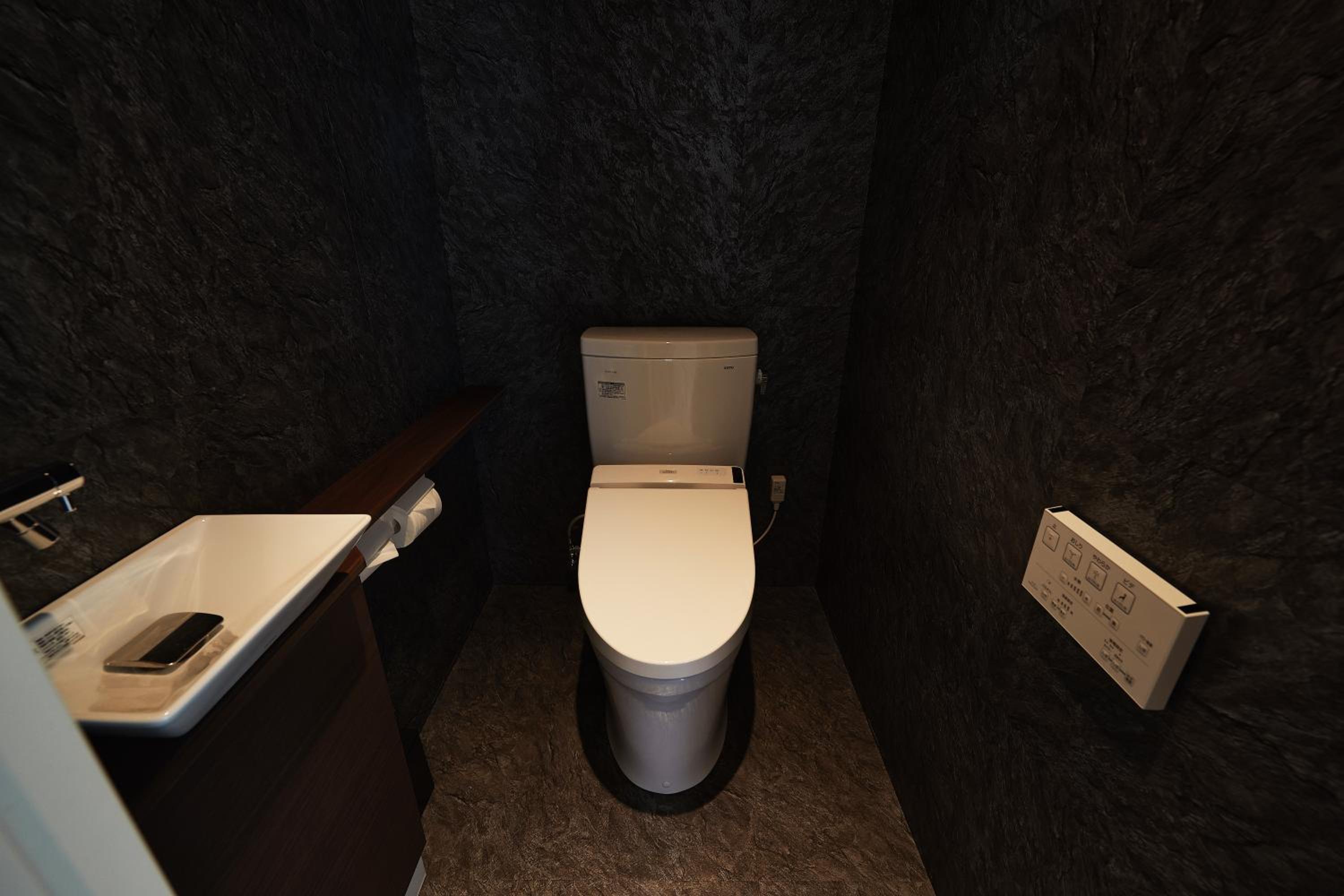 Junior Suite with Balcony photo 2