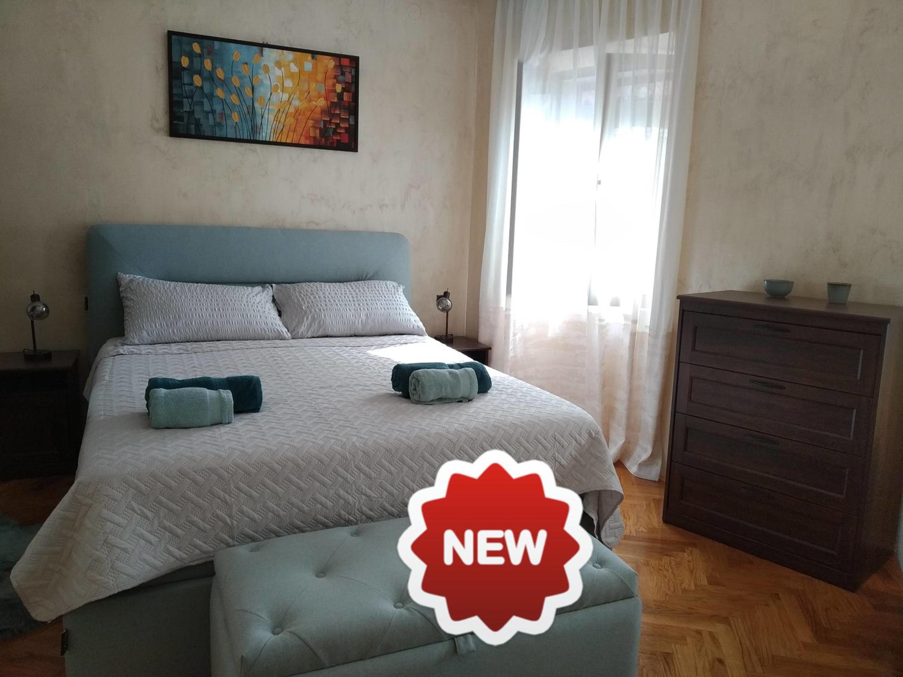 One-Bedroom Apartment - Photo 1