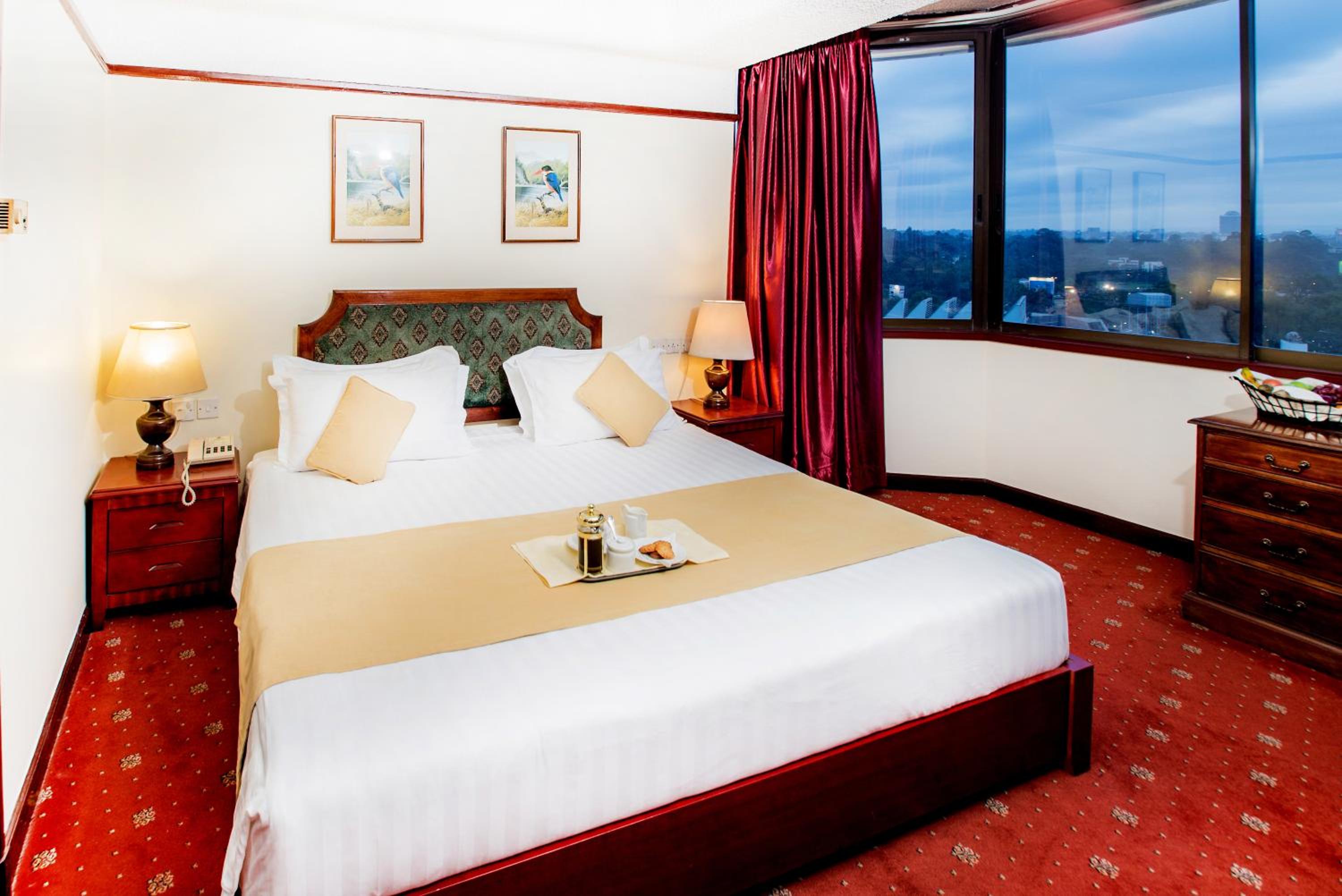 Panoramic Suite - Photo 7
