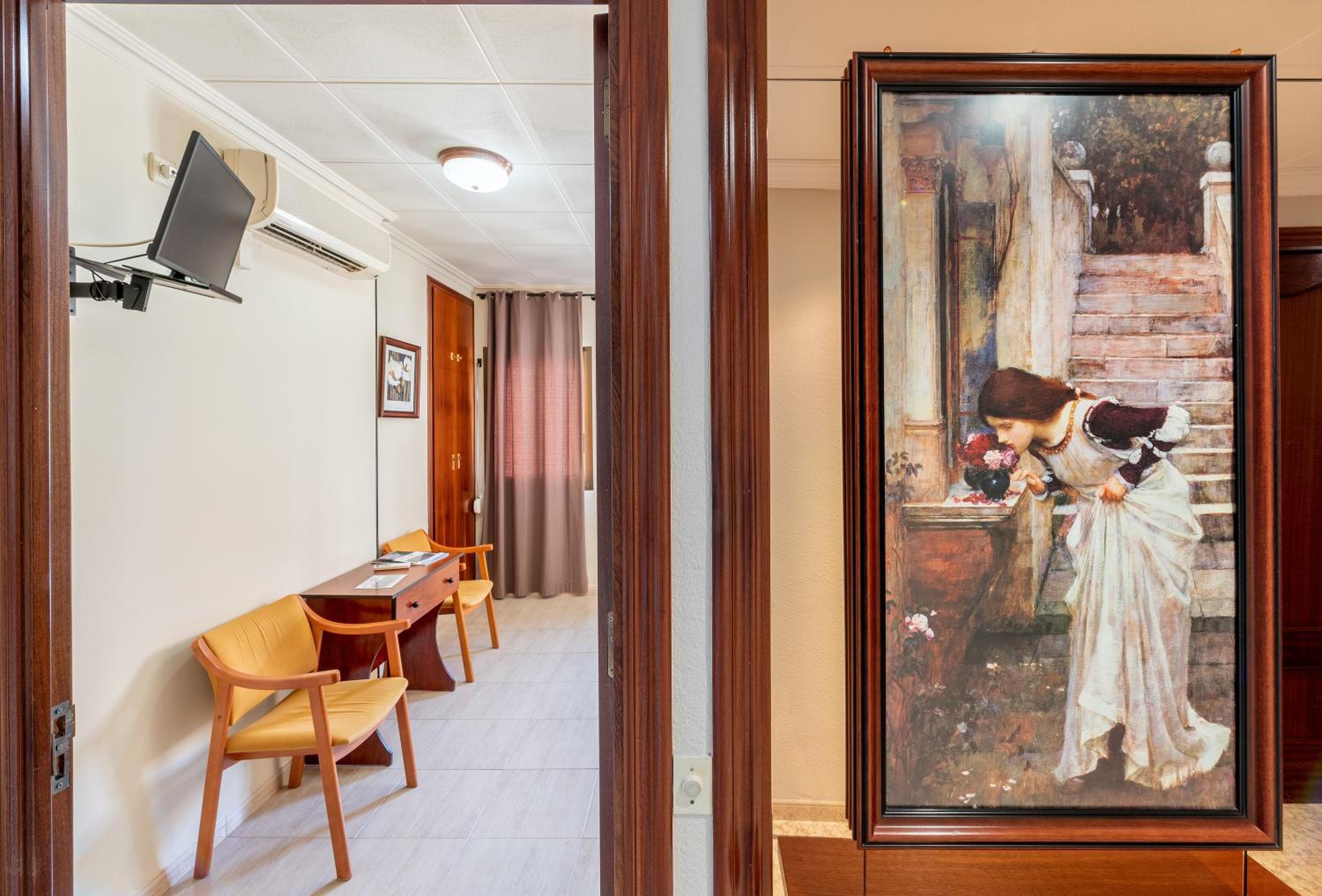 Double Room - Photo 4