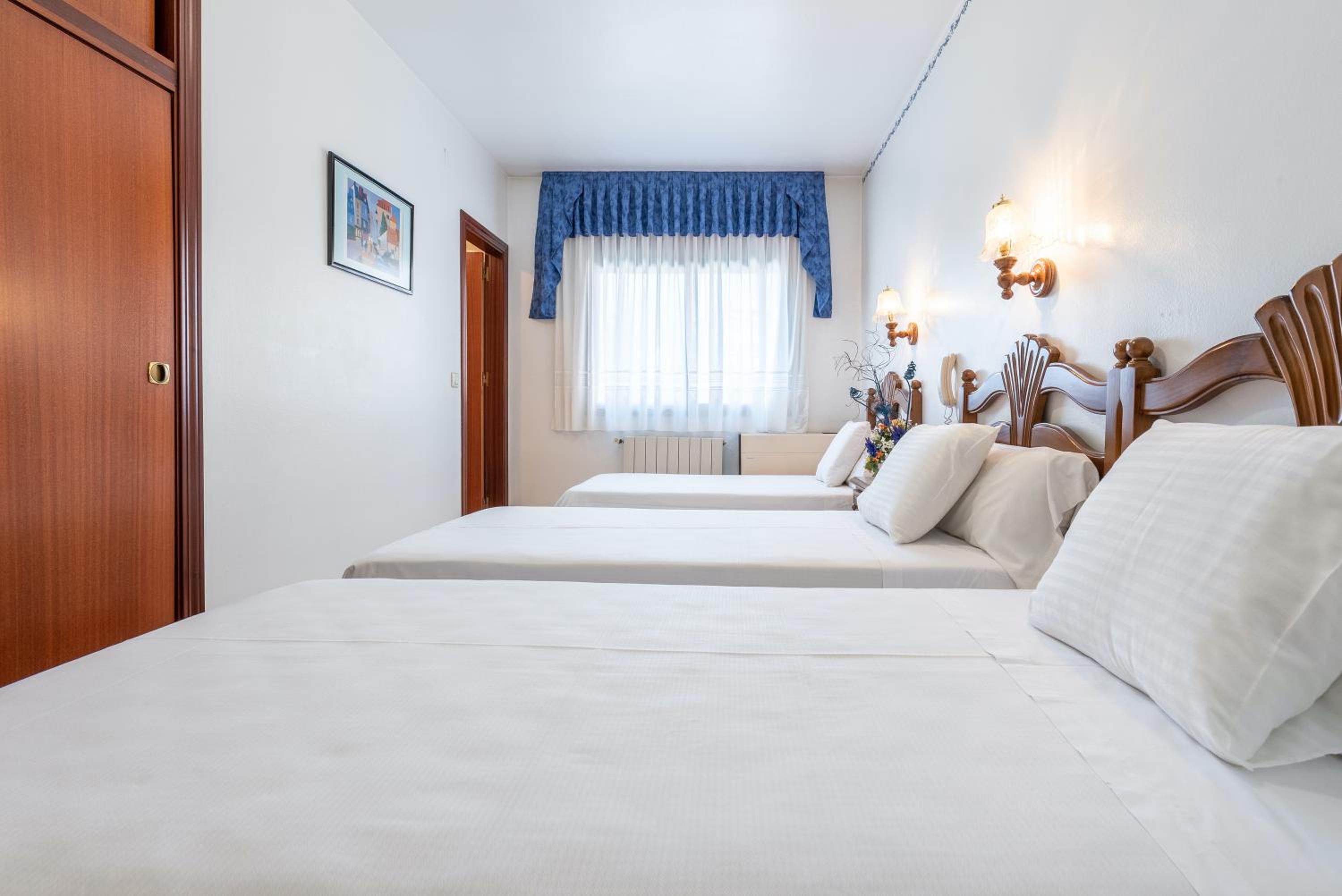 Triple Room - Photo 8