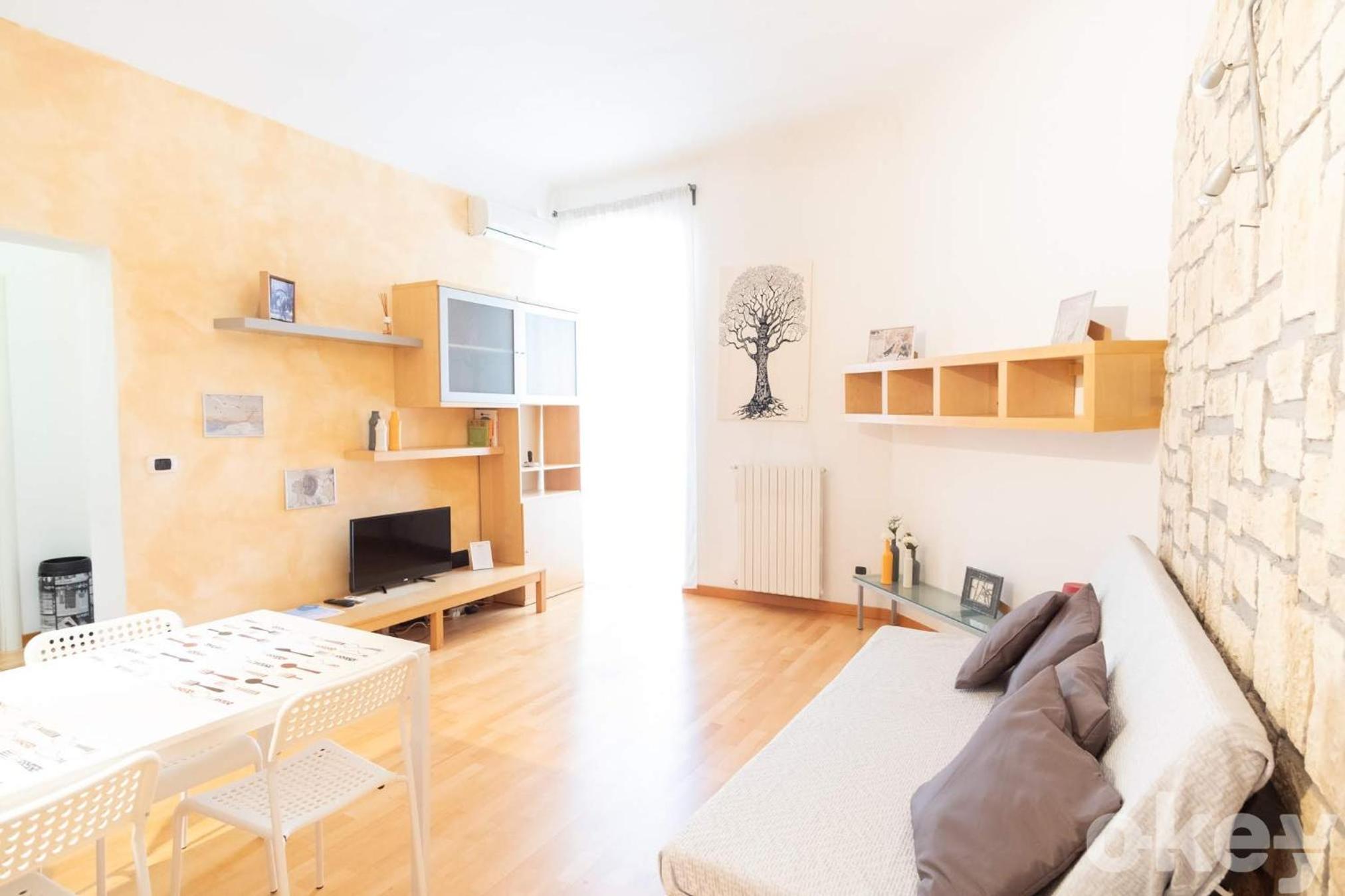 One-Bedroom Apartment - Photo 1