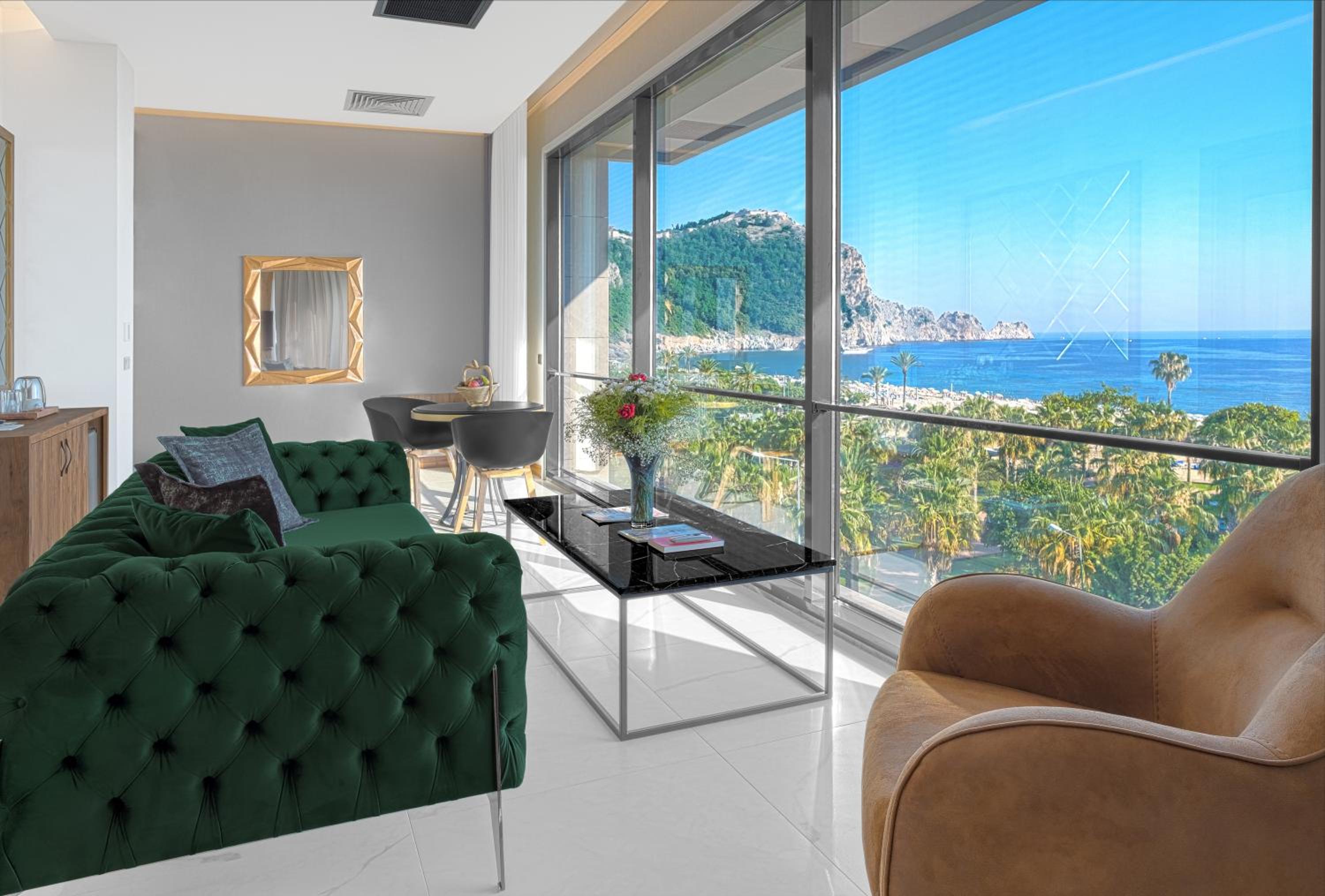 Junior Suite with Ocean View photo 2