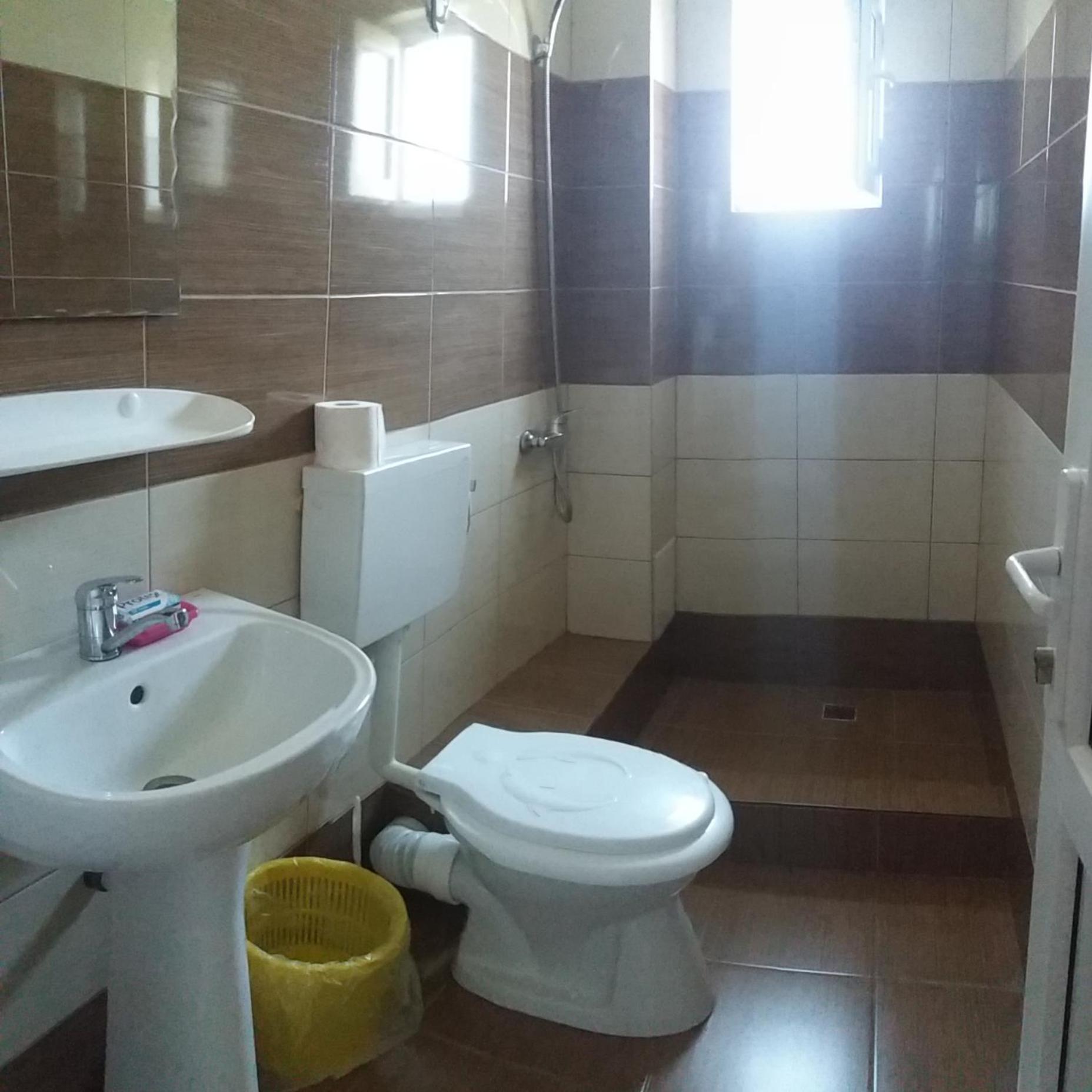 Double Room With Private Bathroom photo 2