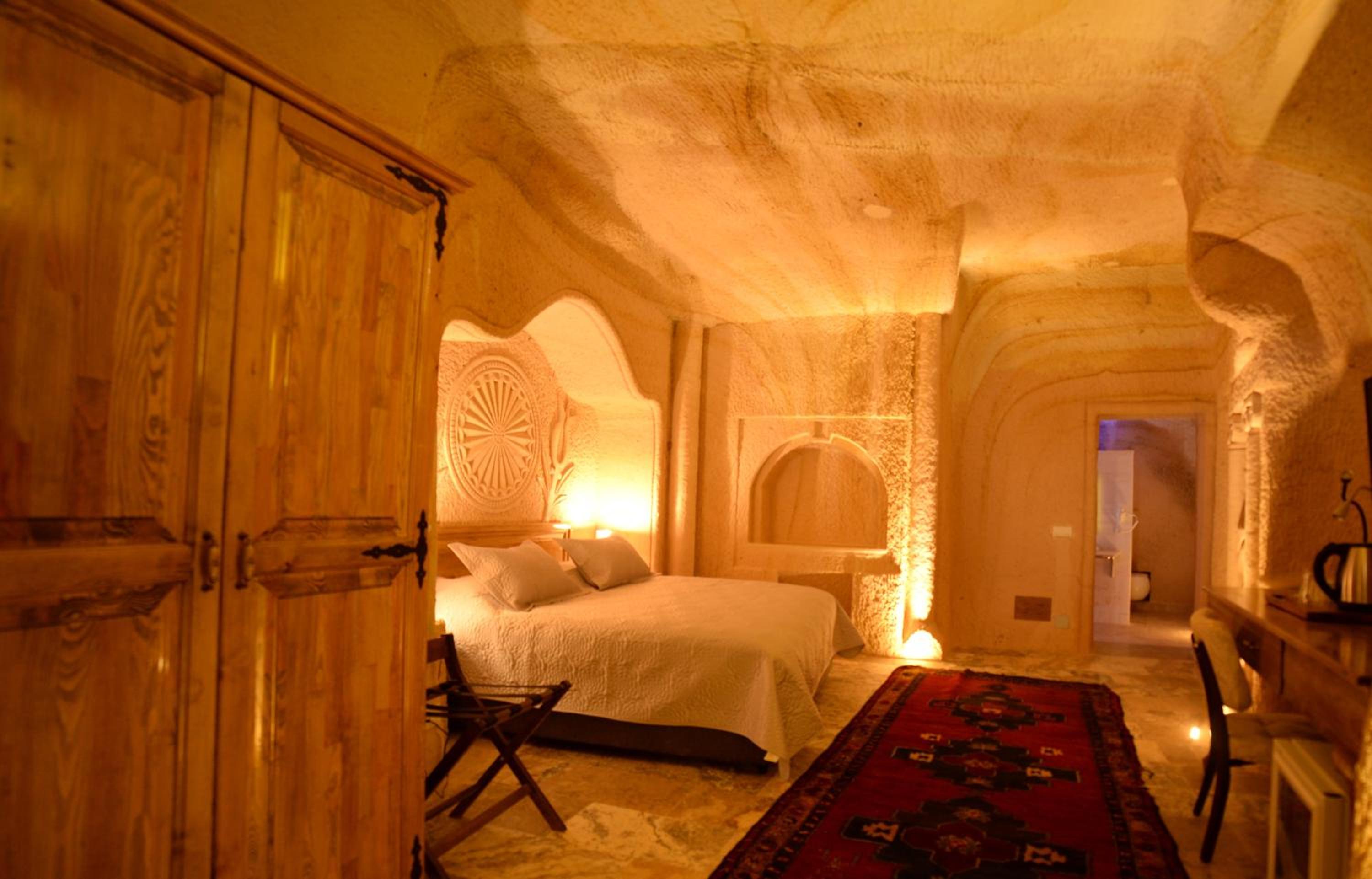 Cave Suite Room - Photo 8