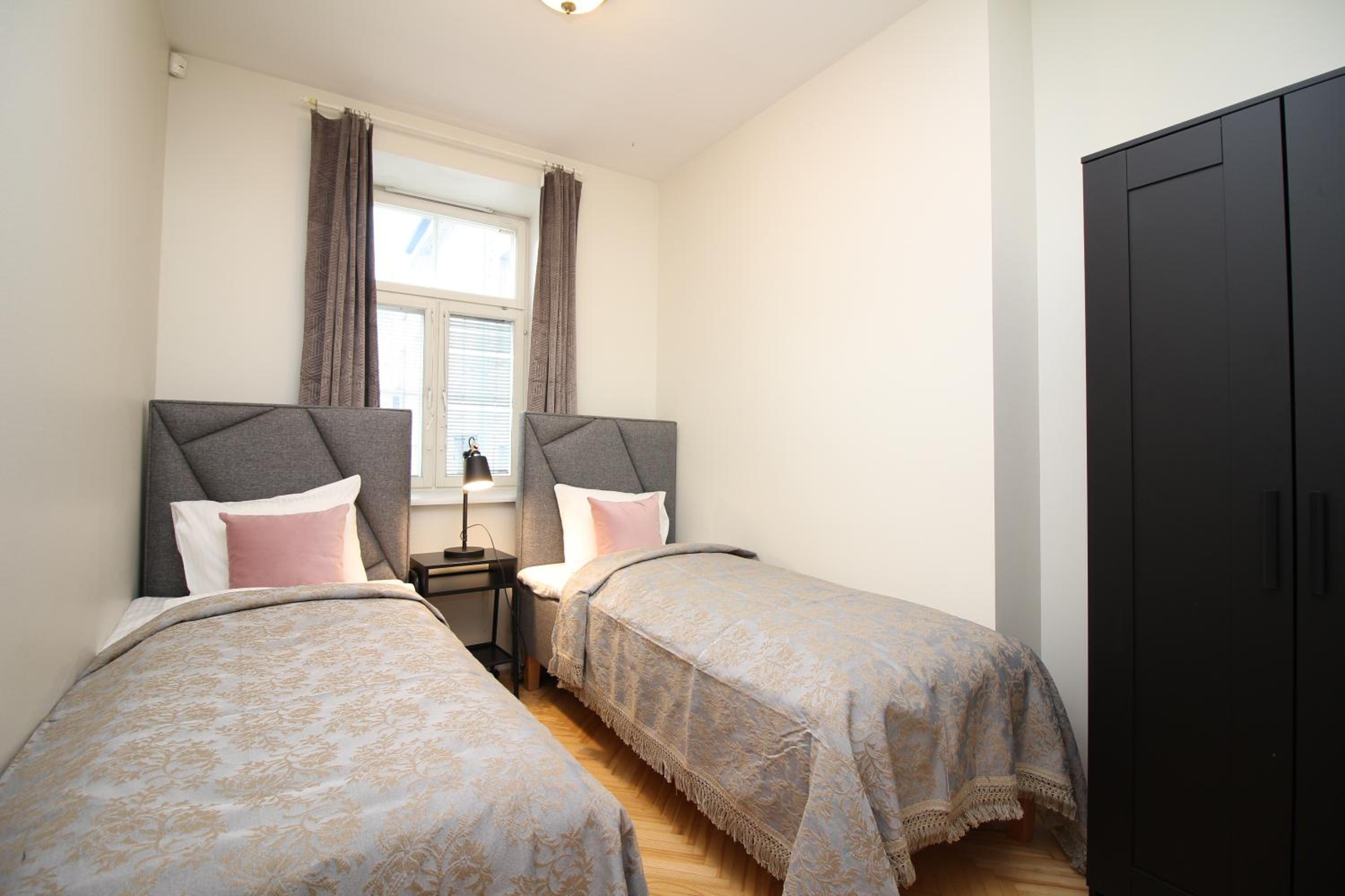 Apartment - Photo 1