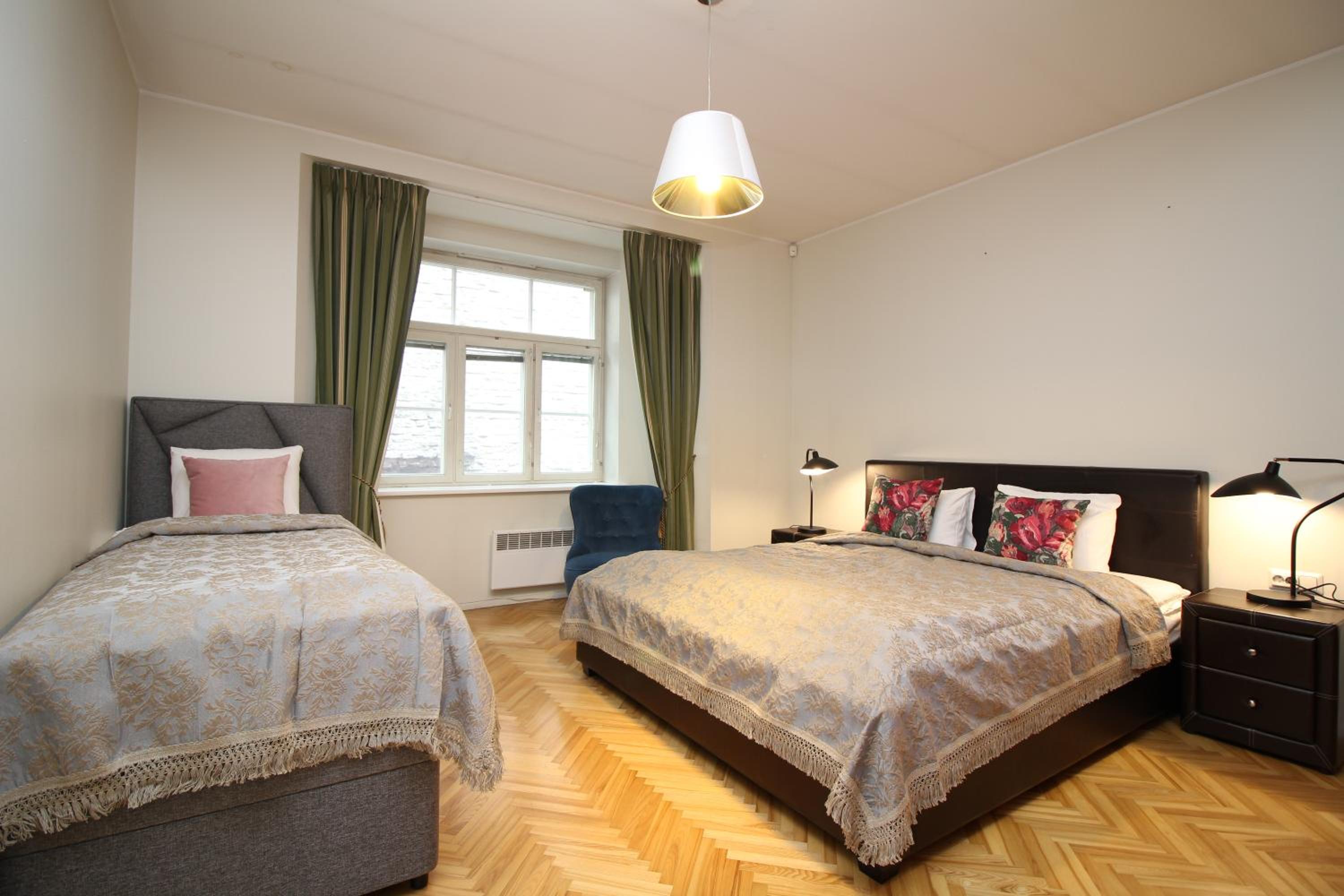Apartment - Photo 8