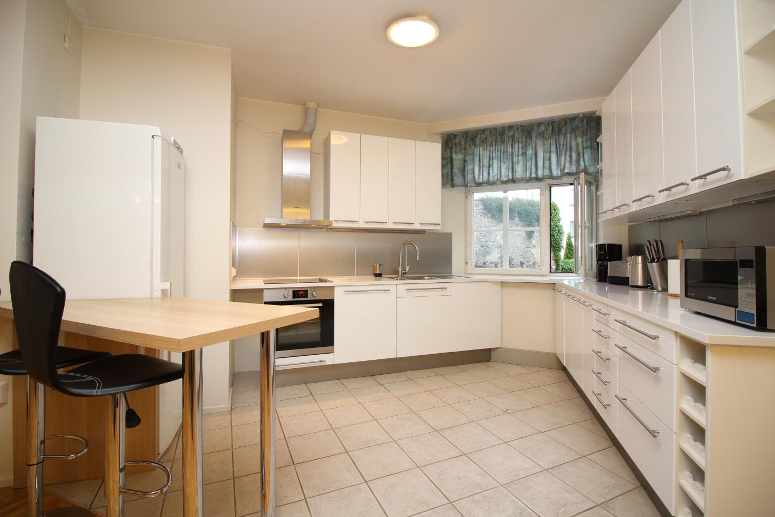 Apartment - Photo 11