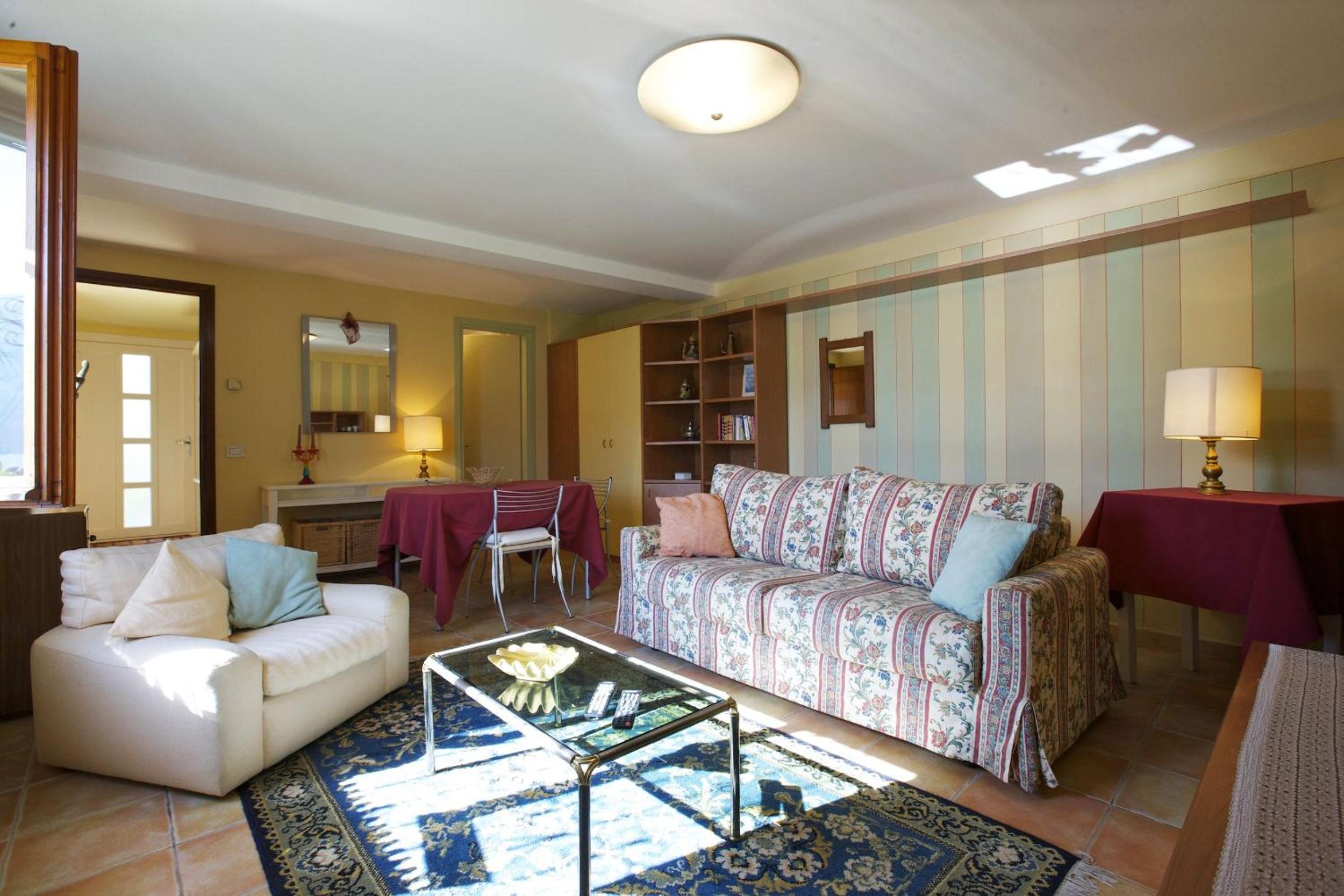 One-Bedroom Holiday Home with Beach Access photo 1