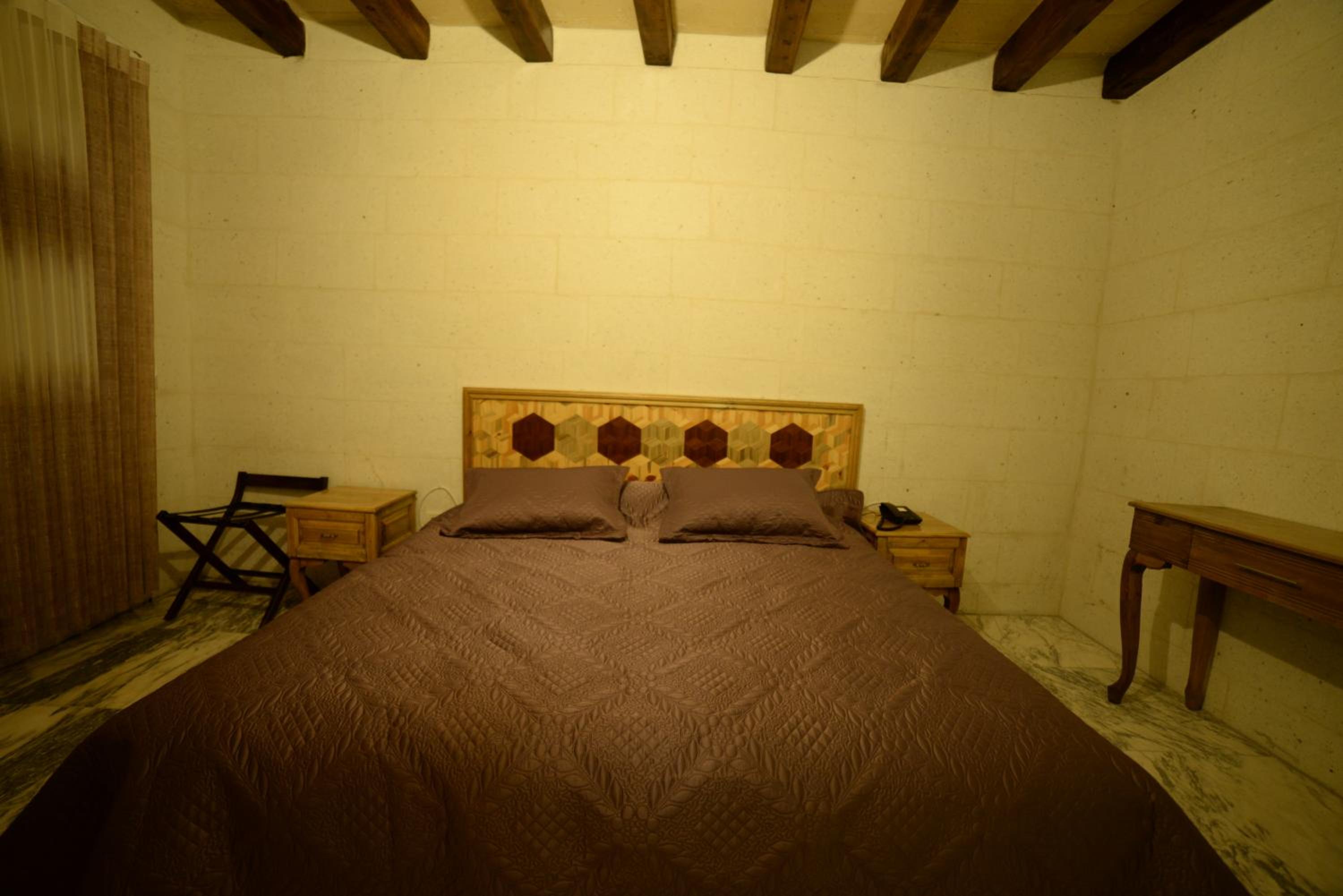 Suite Room - Photo 1