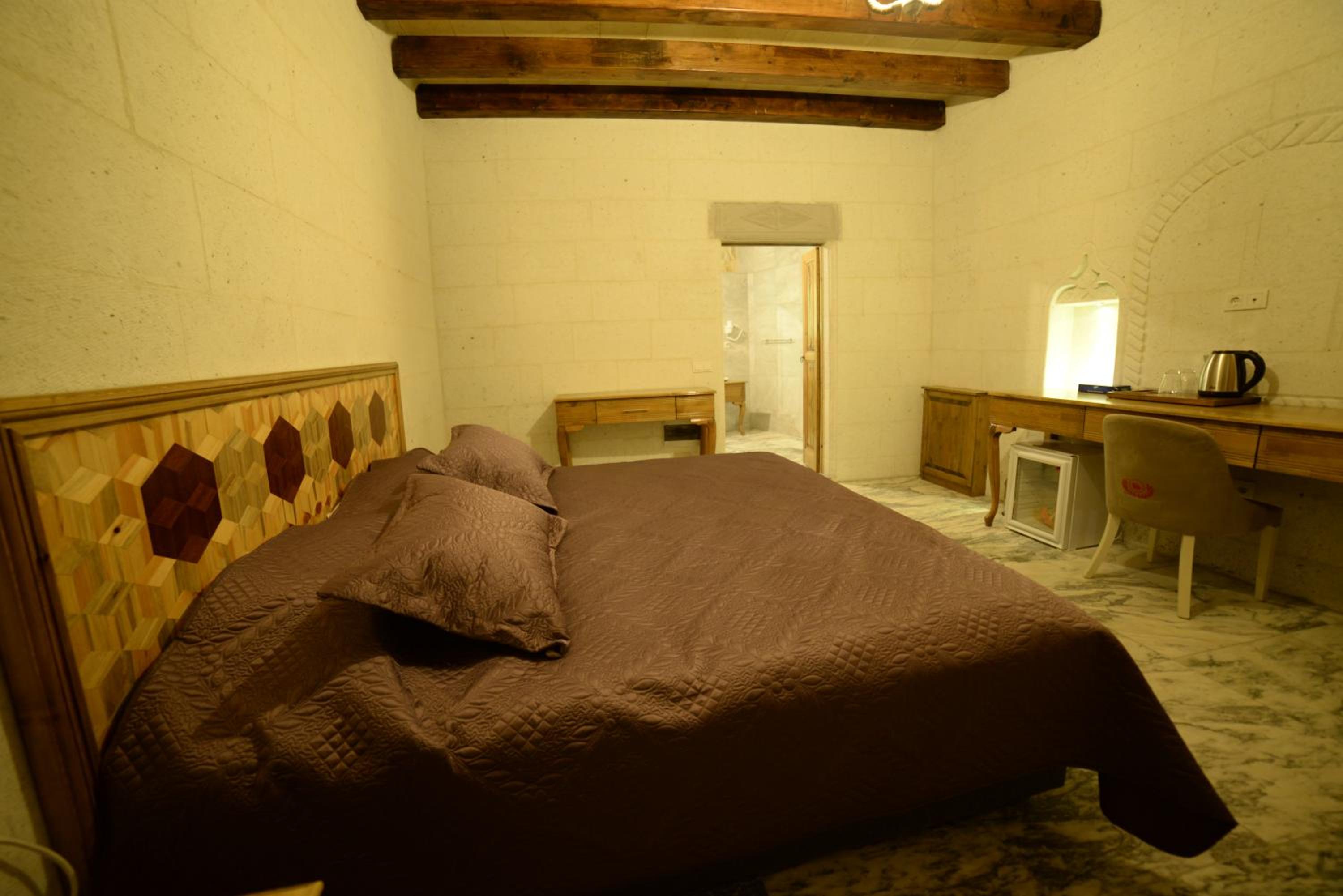 Suite Room - Photo 3